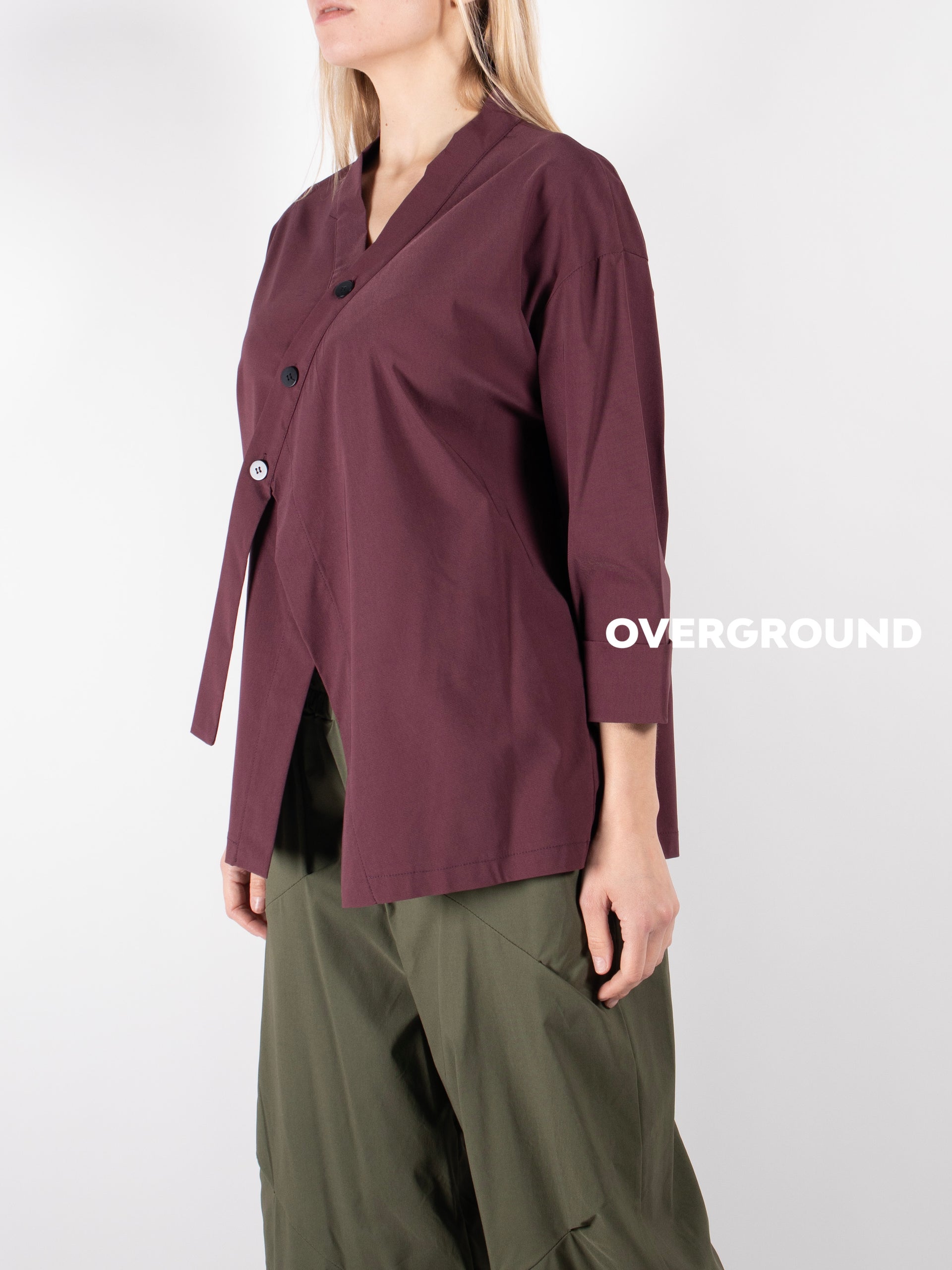 CAMICIA SCOLLO A V CON ABBOTTONATURA TRASVERSALE - OVERGROUND STORE