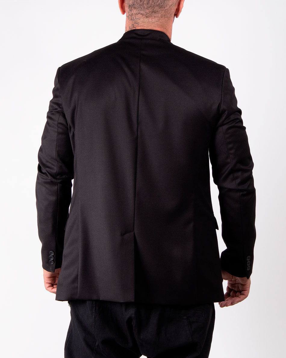 GIACCA COLLO COREANA E CHIUSURA CON BOTTONE CENTRALE - OVERGROUND STORE