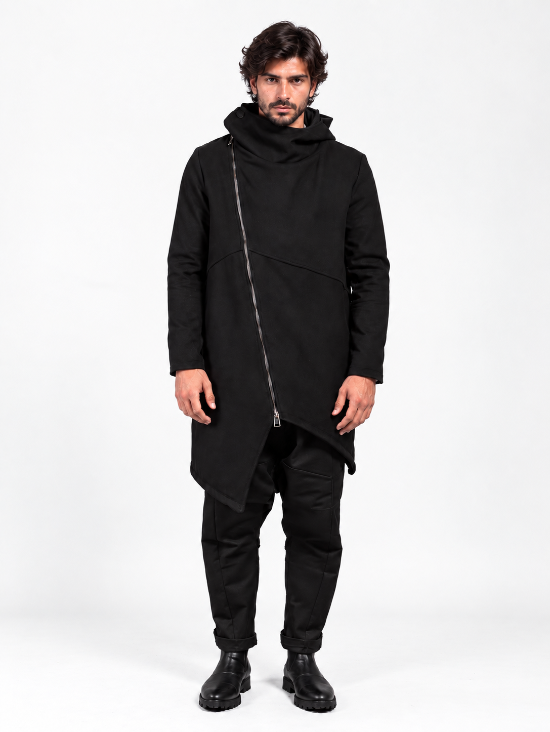 COAT WITH TRANSVERSAL ZIP AND BUTTON CLOSURE