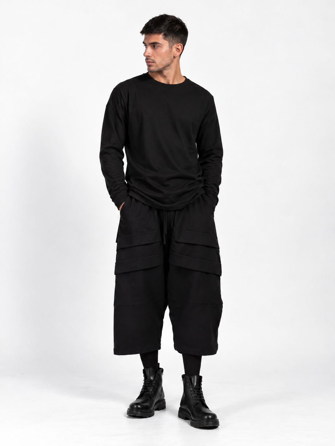 LOW CROTCH SHORTS WITH FRONT RUFFLES