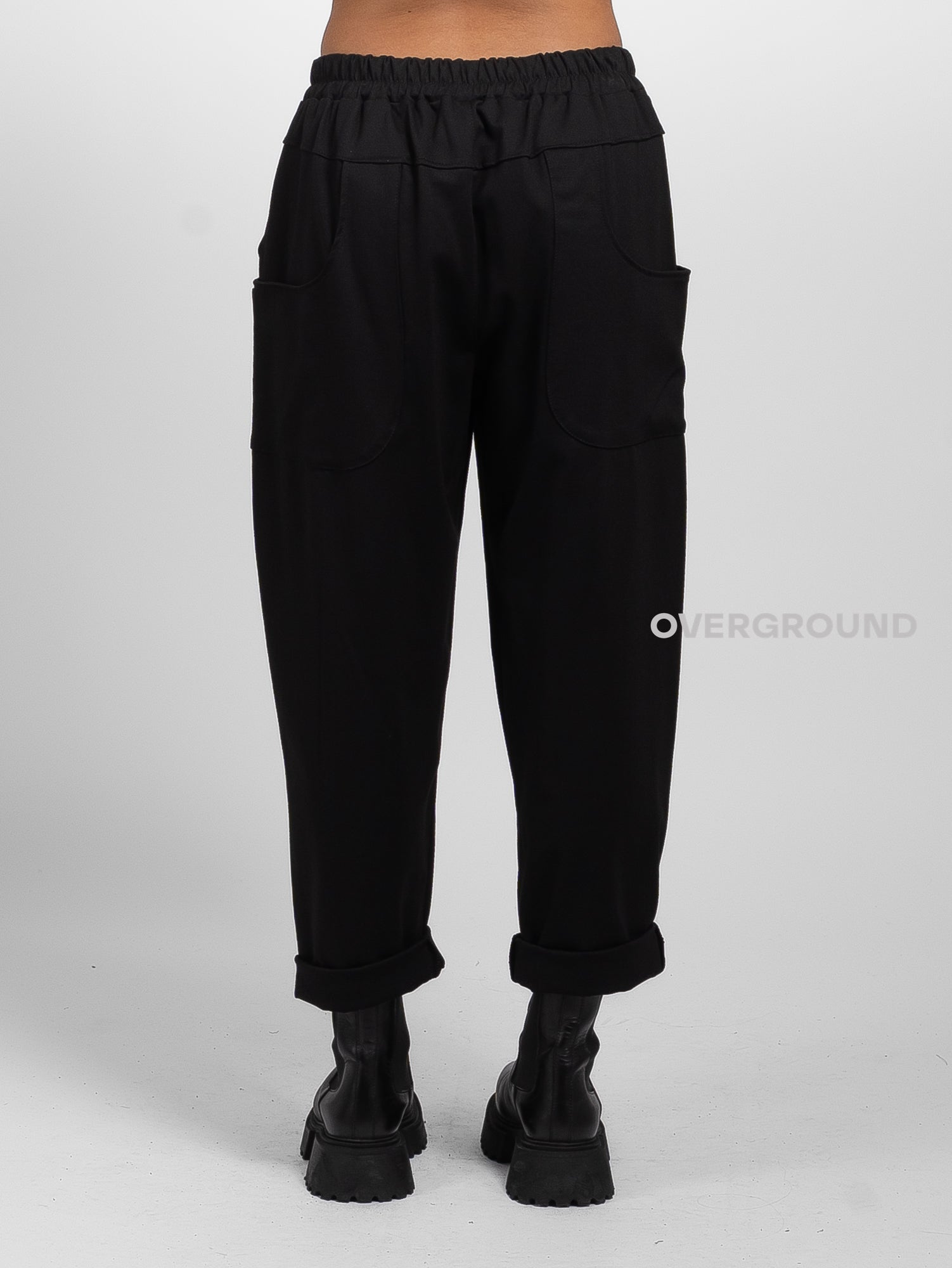 PANTALONE CON PATTINE FRONTALI E TASCHE LATERALI