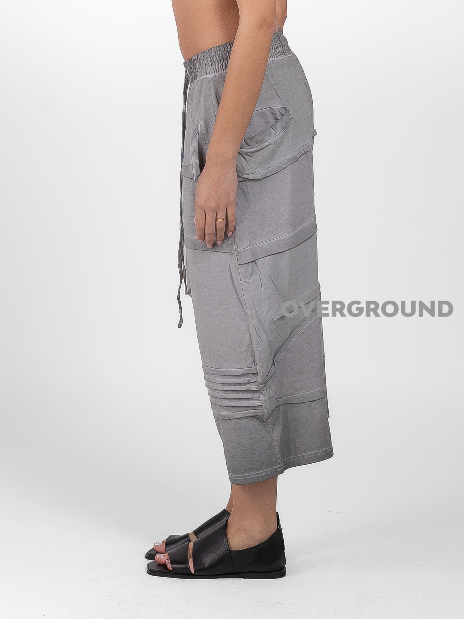 PANTALONE CORTO CAVALLO BASSO CON PIEGHE DAVANTI - OVERGROUND STORE