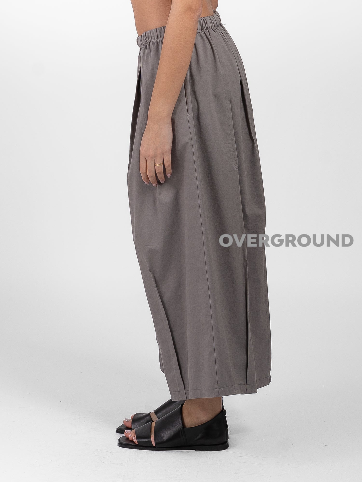 PANTALONE OVER CON PIEGHE E CUCITURE DAVANTI - OVERGROUND STORE