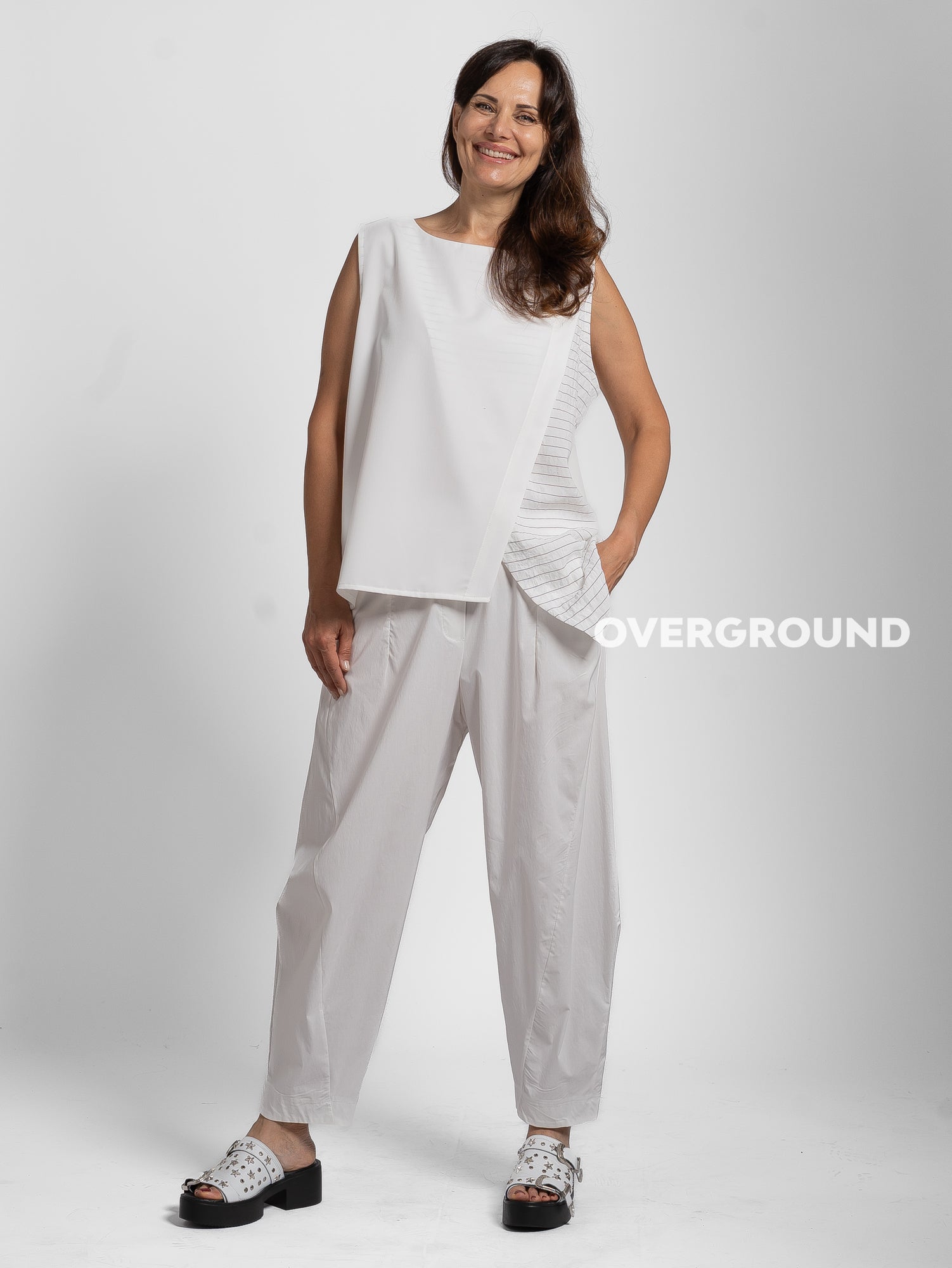 BLUSA SMANICATA ASIMMETRICA RIGATA