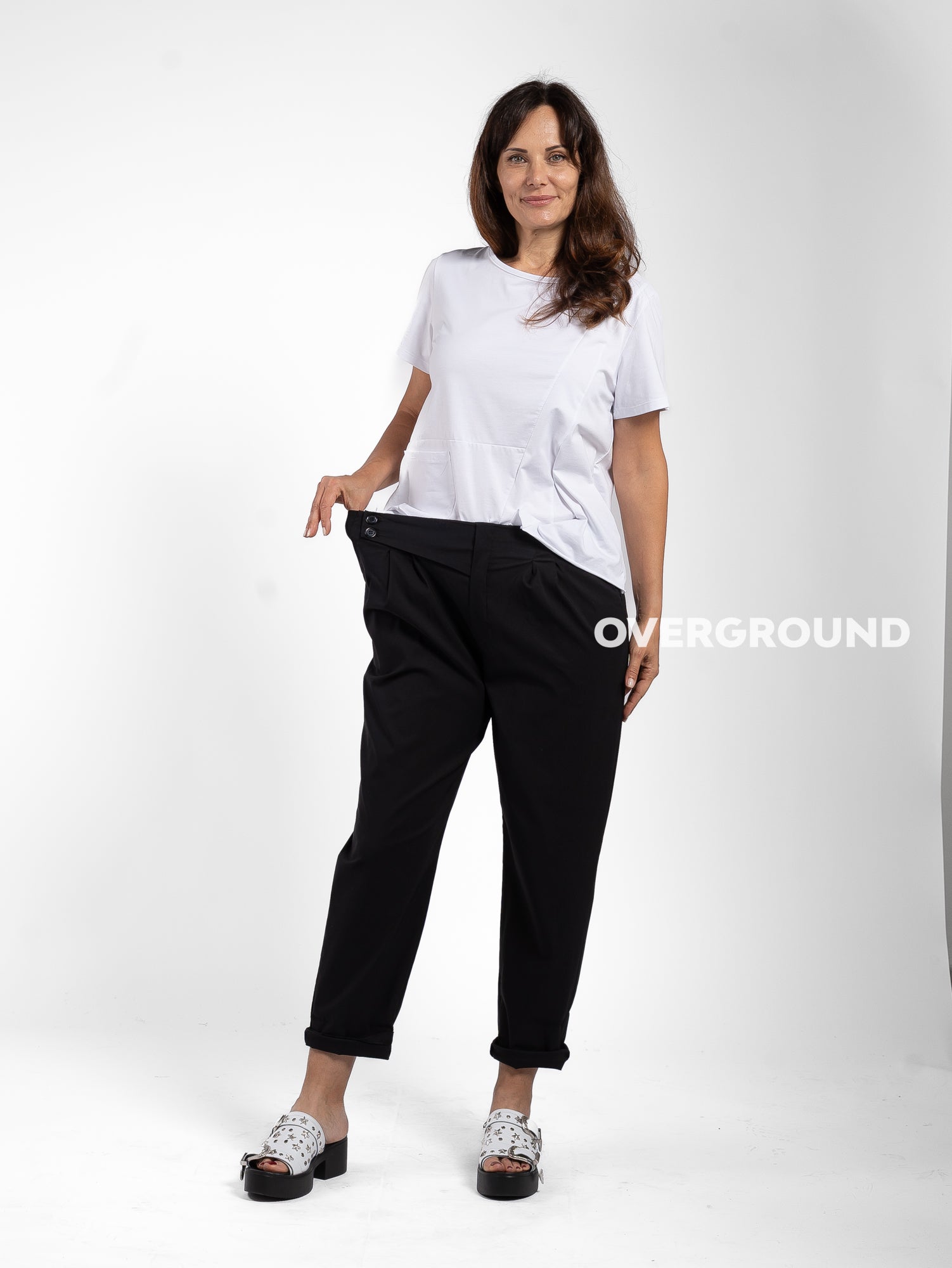PANTALONE OVER CON CINTURINO DUE BOTTONI
