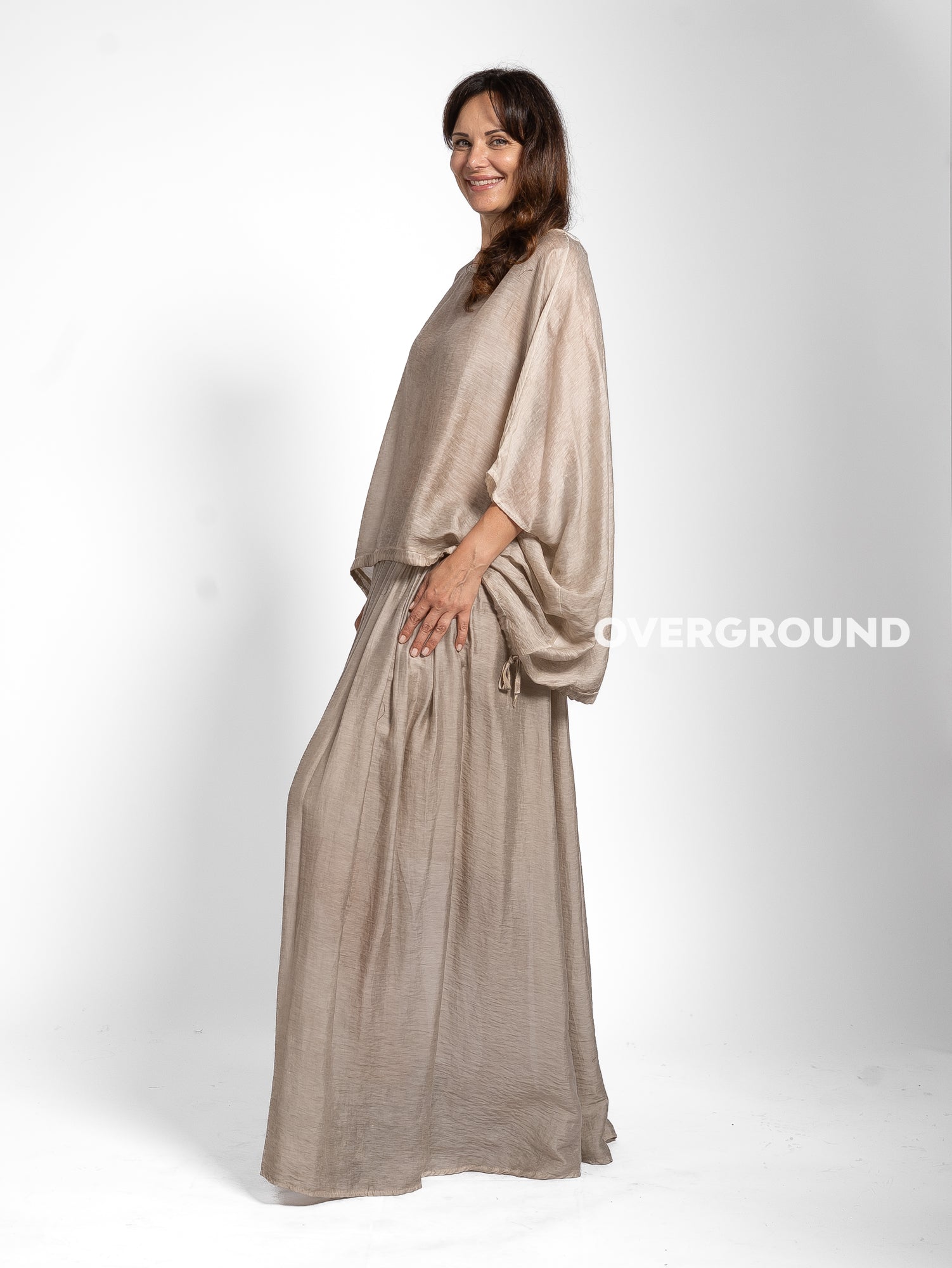 BLUSA OVER SMANICATA CON RIPRESA IN FONDO