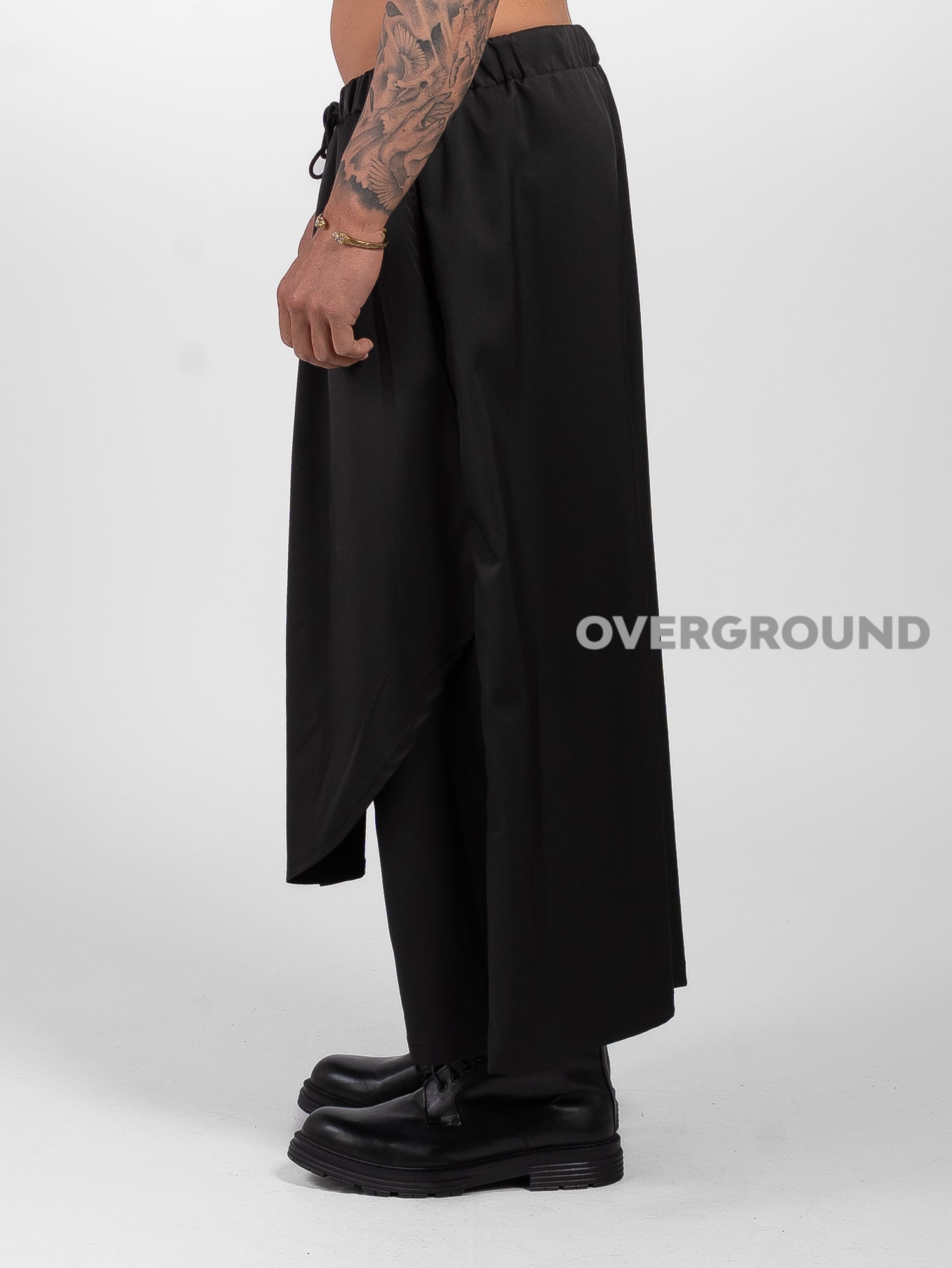 PANTALONI CON BOTTONI FRONTALI A CAVALLO BASSO - OVERGROUND STORE