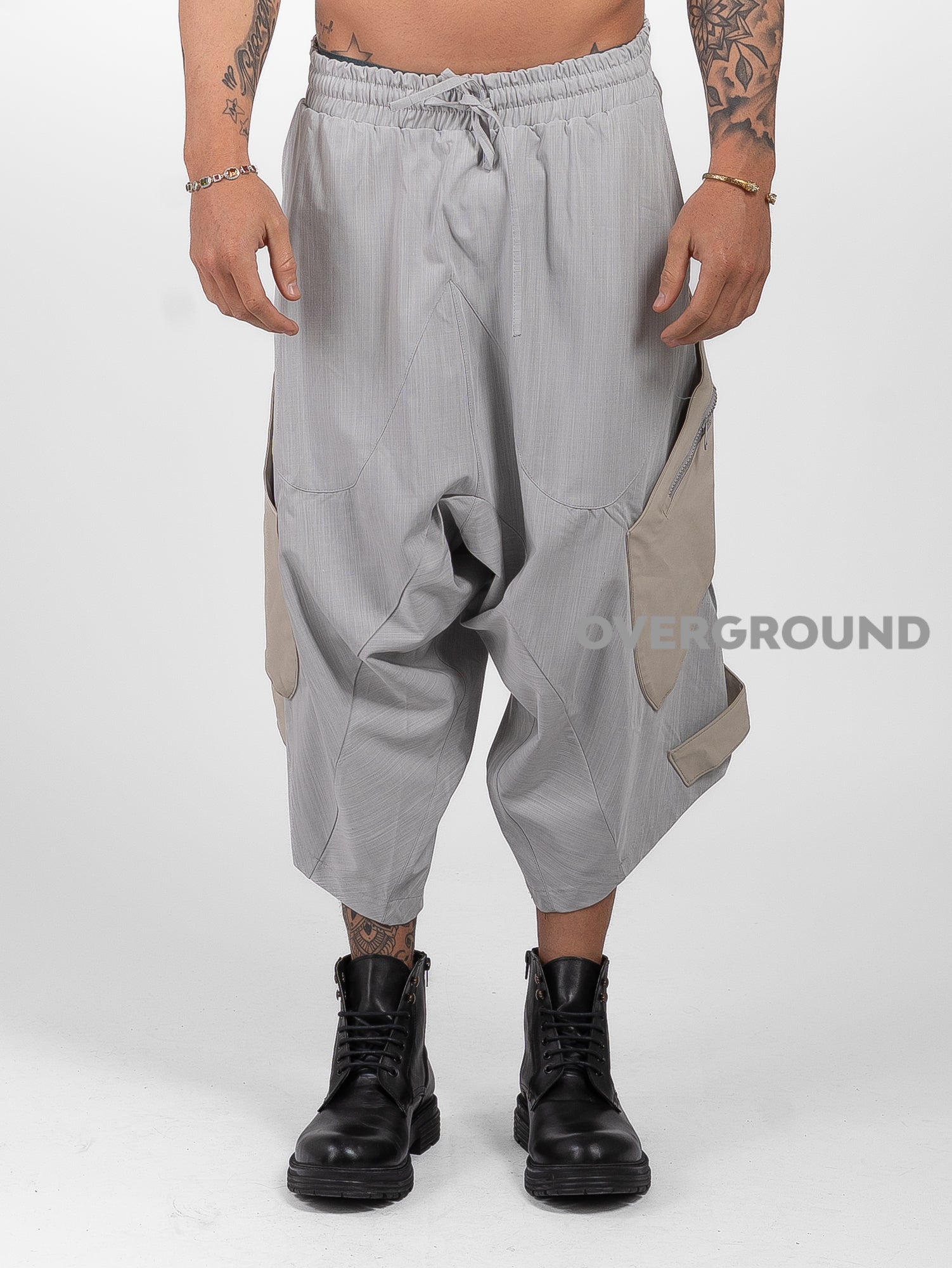 PANTALONE OVER CORTO IN FONDO CON TASCHE LATERALI - OVERGROUND STORE