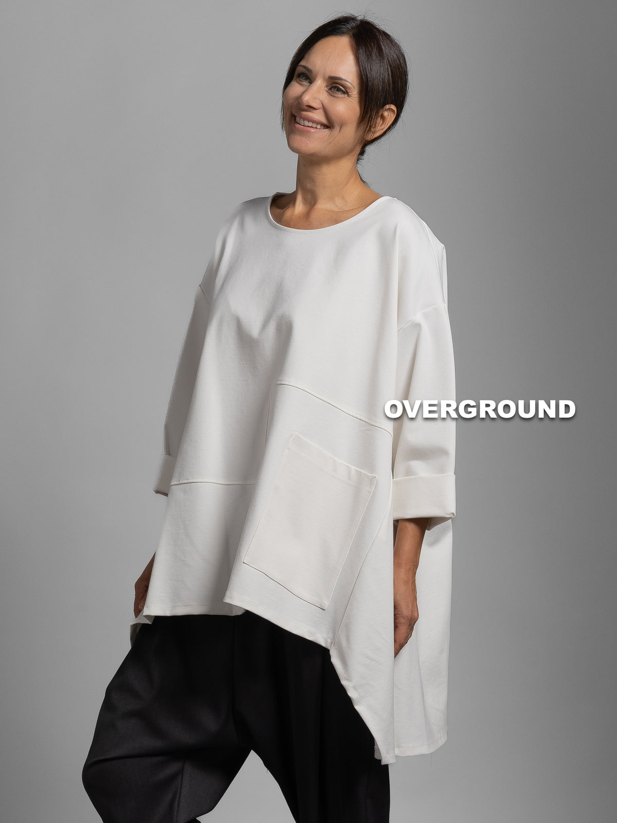 BLUSA OVER LUNGA CON CUCITURE E TASCONE