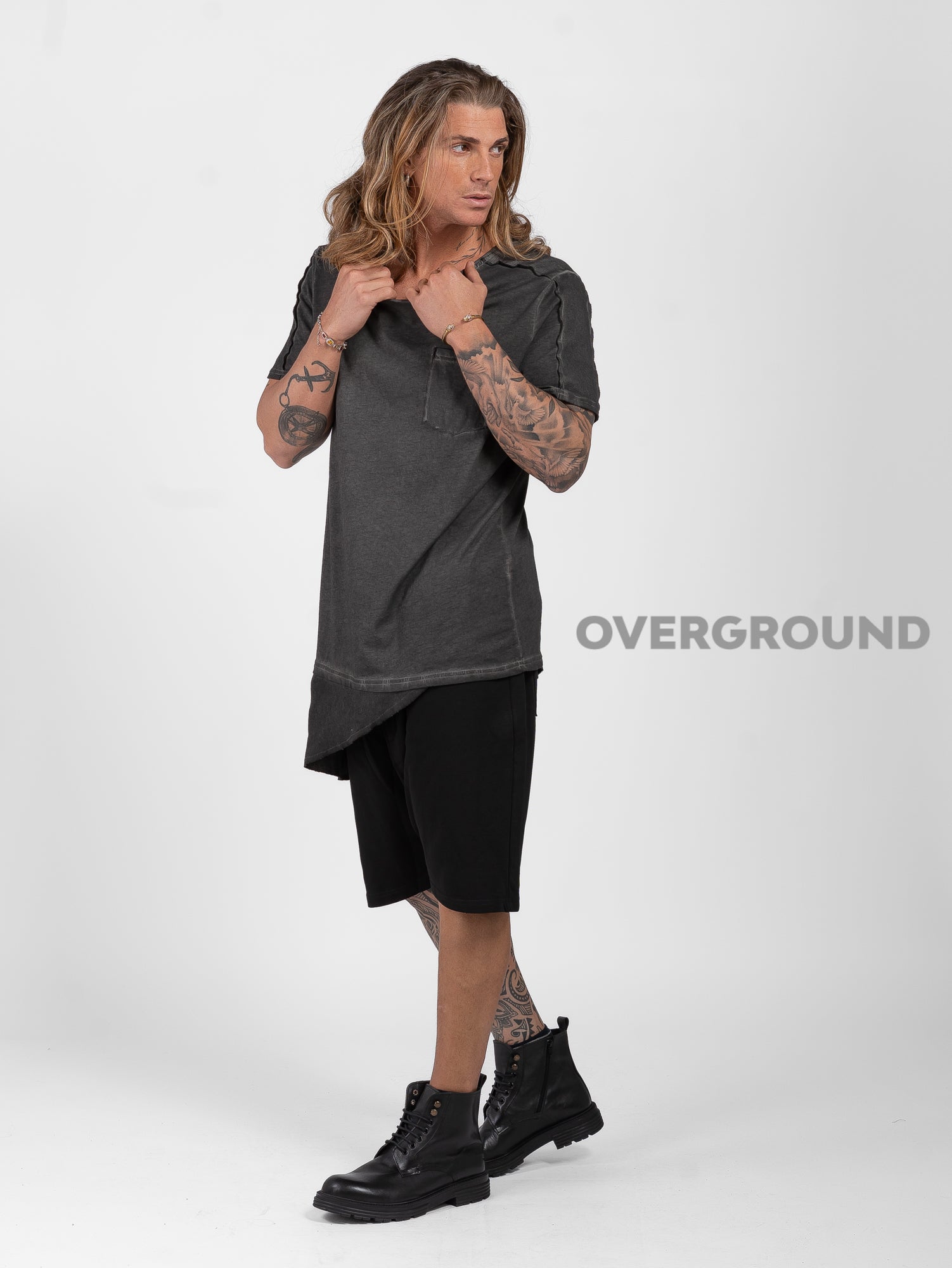 T- SHIRT CON PUNTA LATERALE E TASCHINO - OVERGROUND STORE