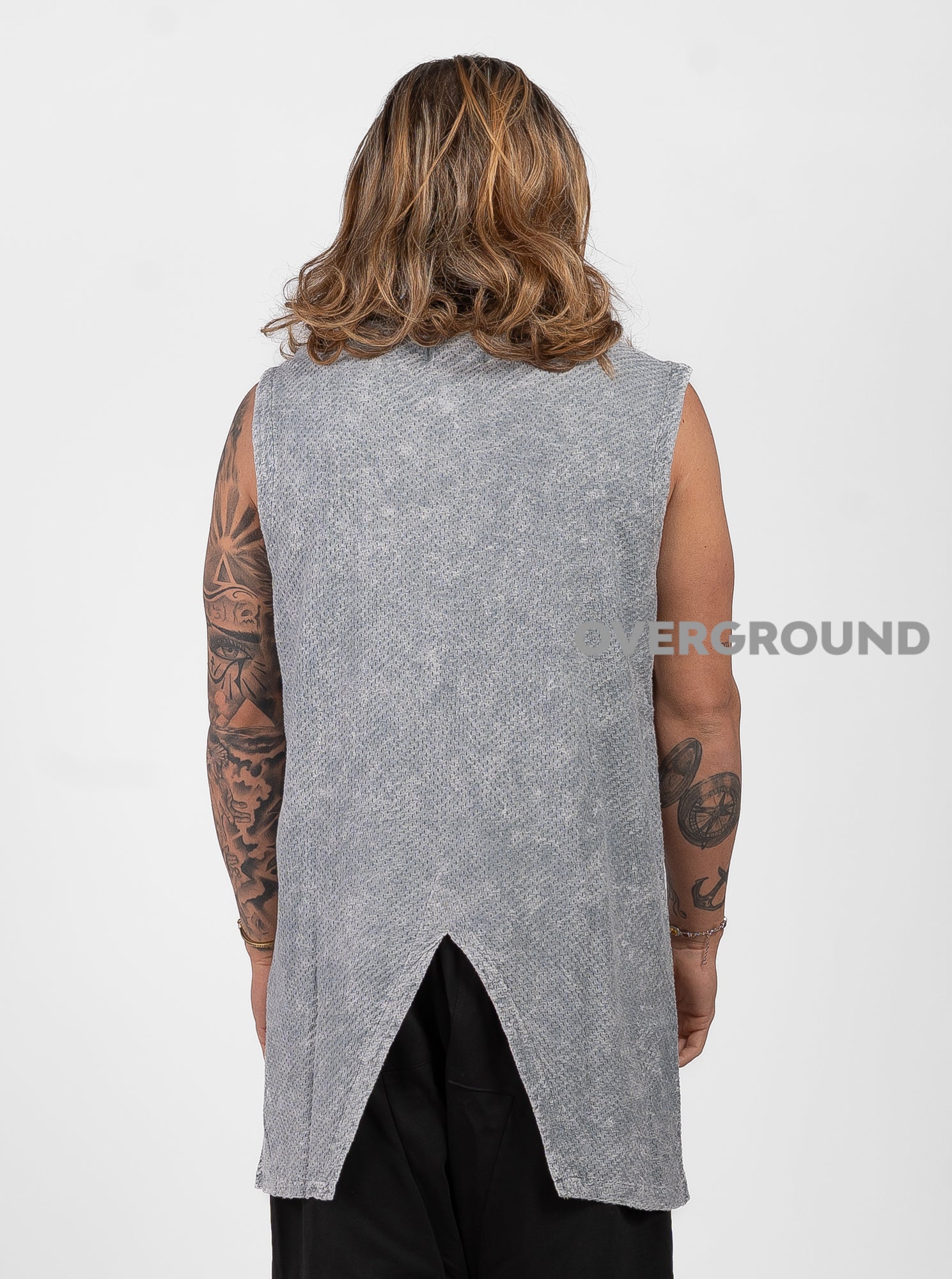 MAGLIA SMANICATA CON TAGLIO CENTRALE IN FONDO - OVERGROUND STORE