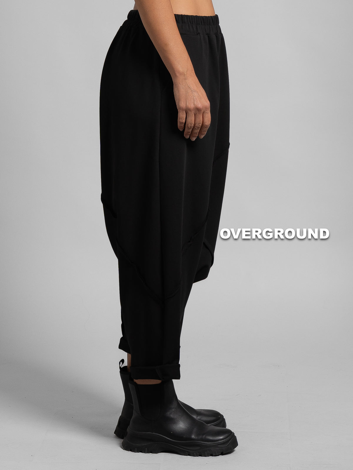 PANTALONE CAVALLO BASSO CON CUCITURE