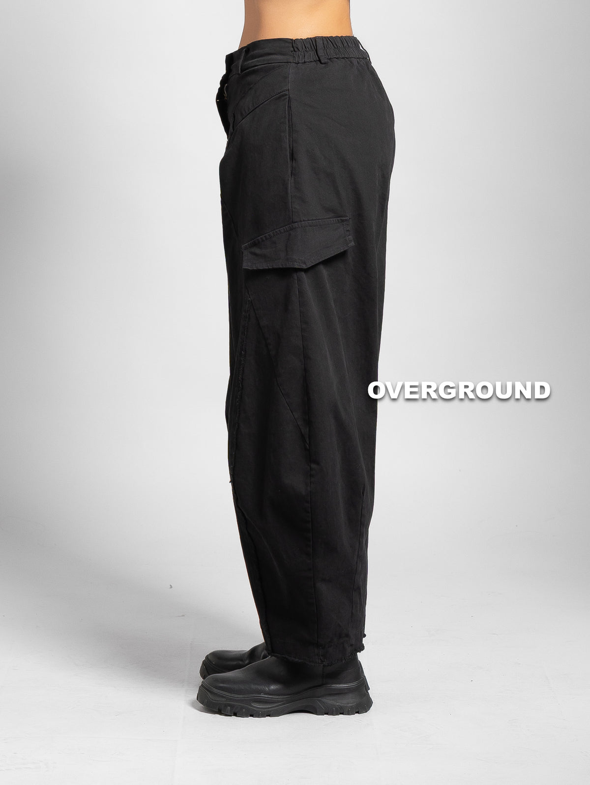 PANTALONE OVER CON PENS, CUCITURA SUL GAMBULE E FRONTALI E TASCHE - OVERGROUND STORE