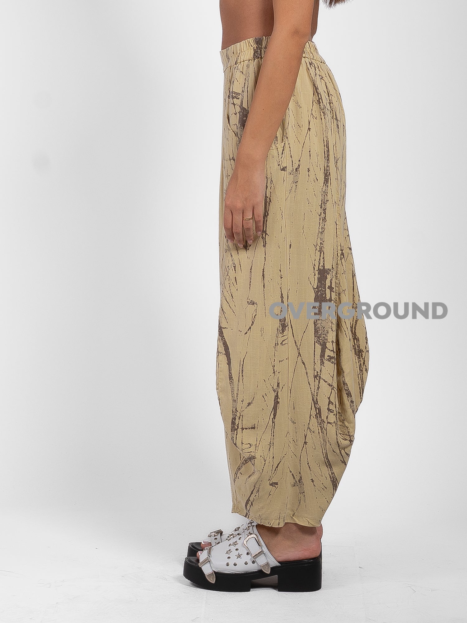 PANTALONE OVER FANTASIA CON TASCHE DAVANTI