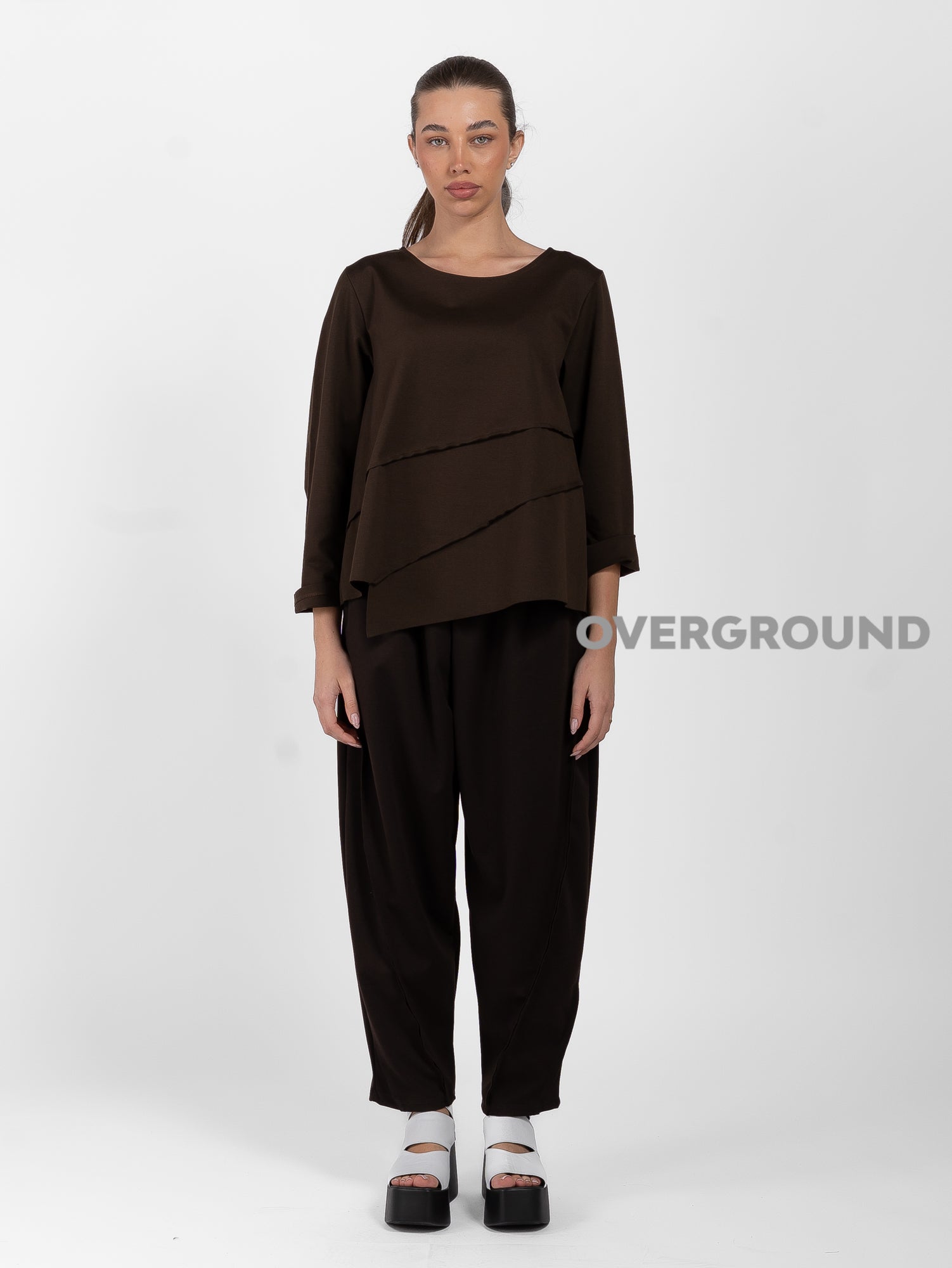 MAGLIA ASIMMETRICA CON CUCITURE DAVANTI - OVERGROUND STORE