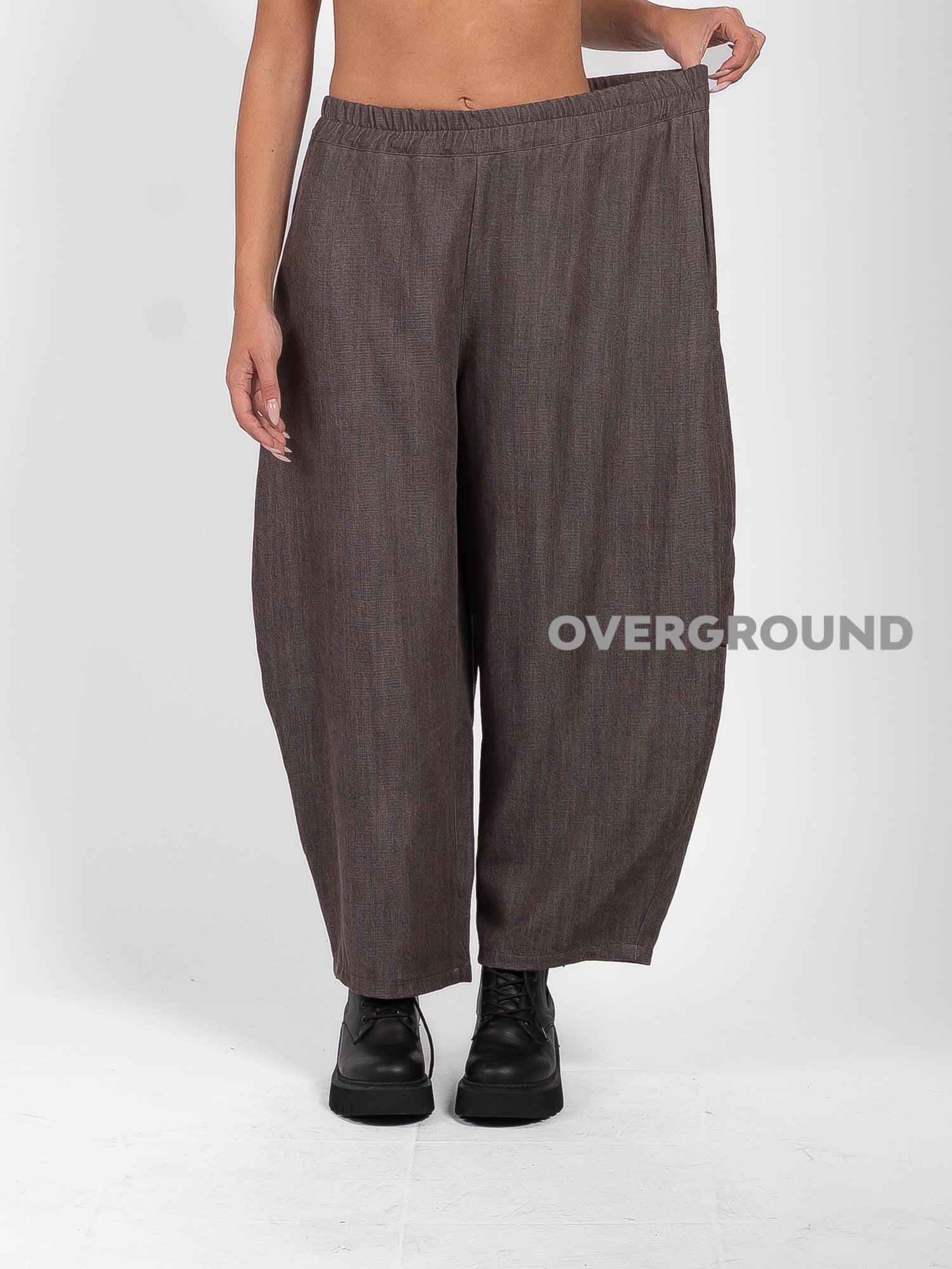 PANTALONE OVER GAMBULE LARGO E TASCONI DIETRO