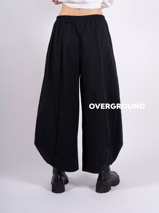 PANTALONE OVER CON RIPRESA IN FONDO