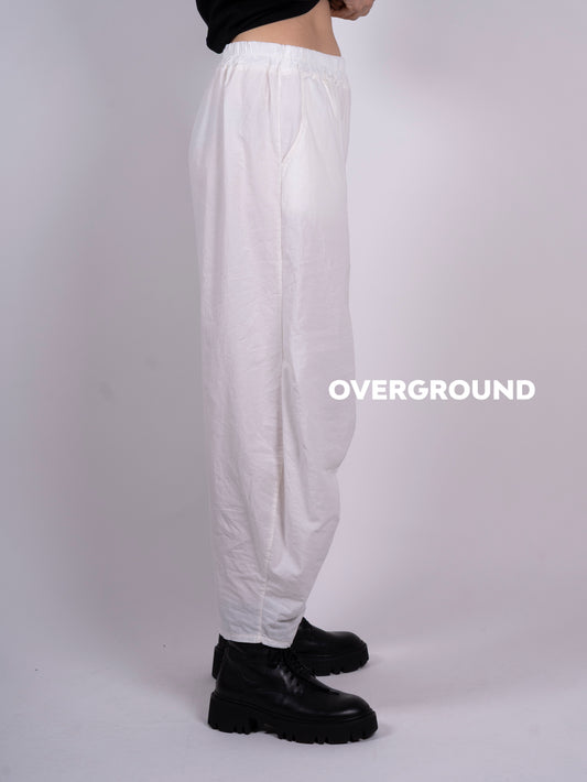 PANTALONE OVER CON RIPRESE IN FONDO