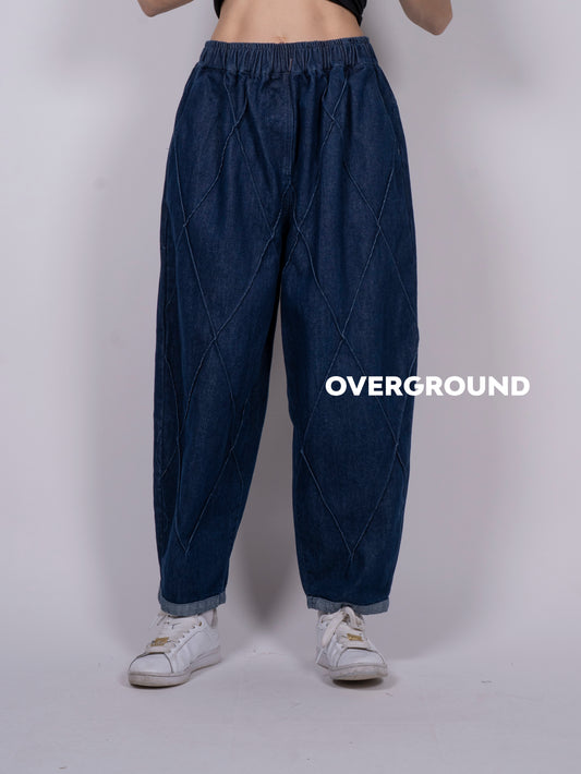 PANTALONE JEANS OVER CON CUCITURE DAVANTI