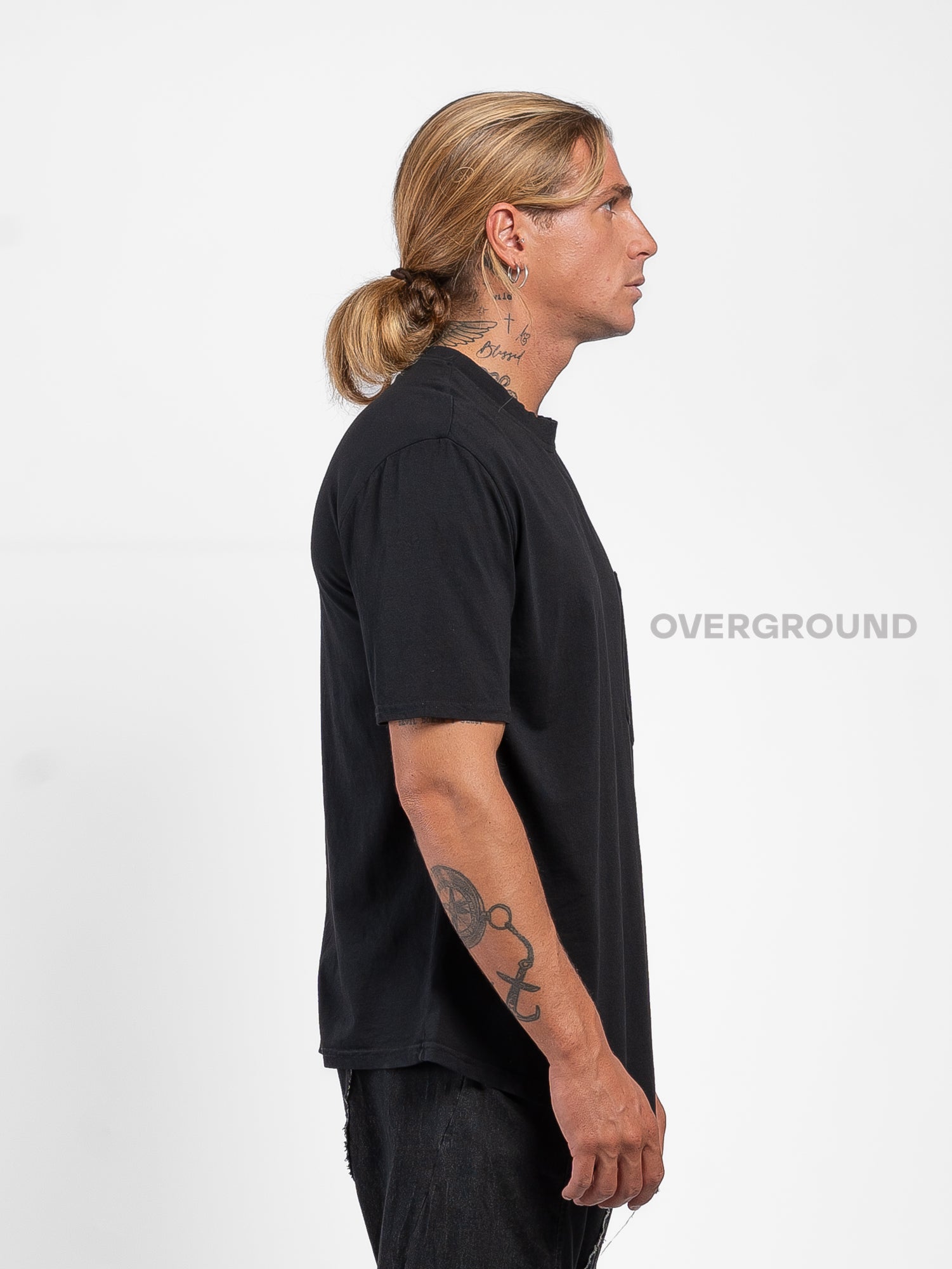 T-SHIRT CON TASCHINO DAVANTI E CUCITURA - OVERGROUND STORE