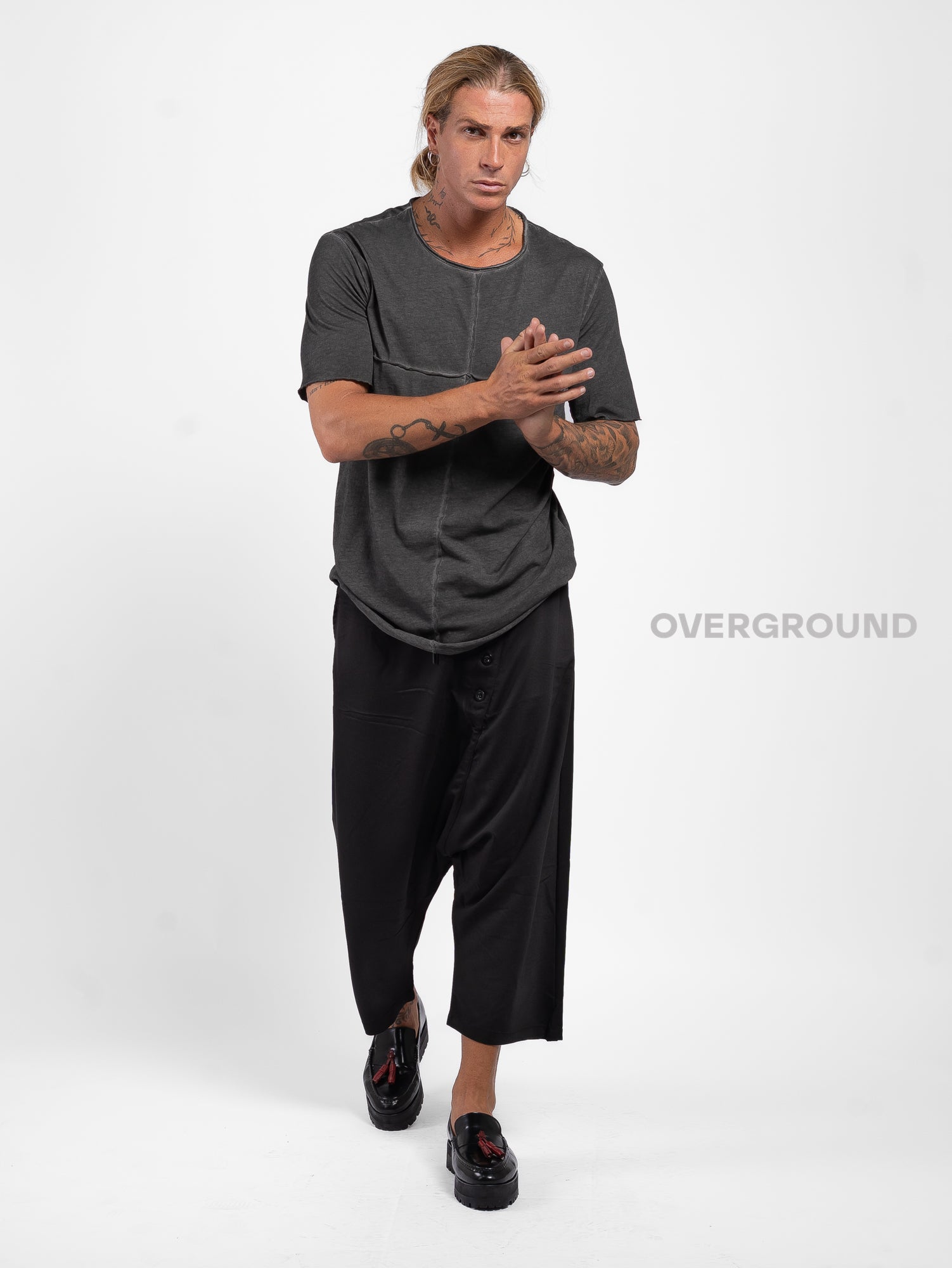 T-SHIRT CON TASCHE DAVANTI - OVERGROUND STORE