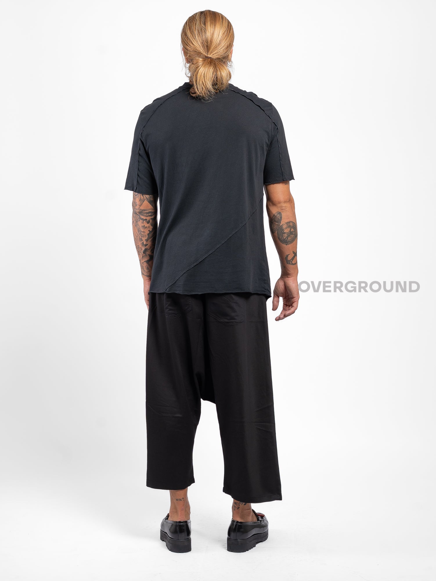 T-SHIRT CON BOTTONE - OVERGROUND STORE