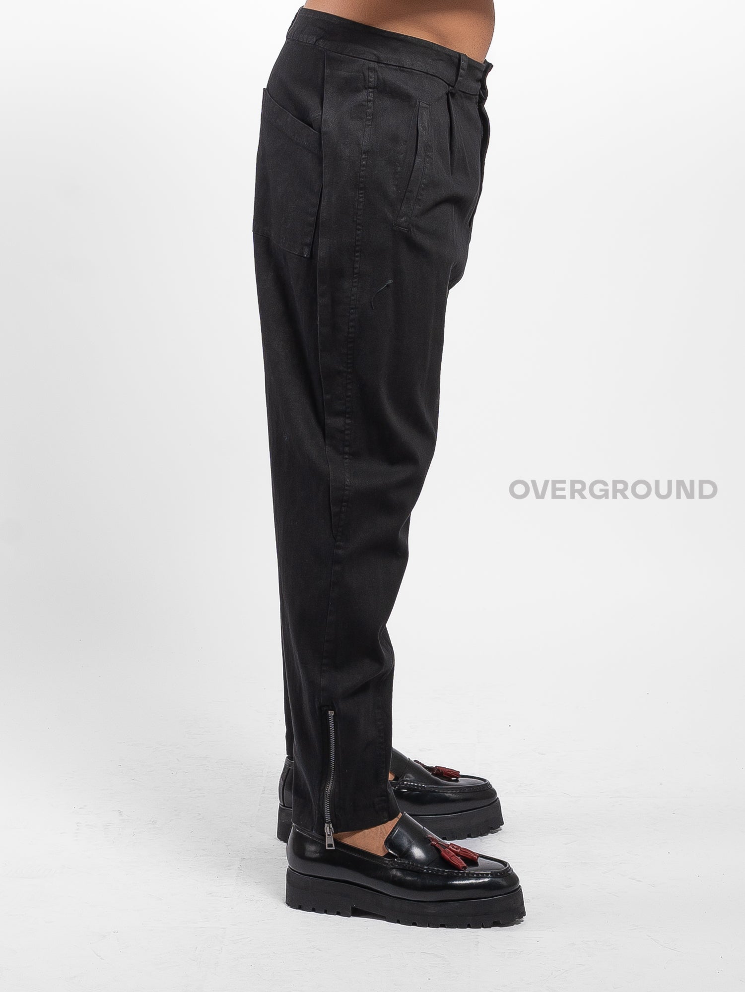 Pantalone largo con cinturino e tasche laterali - OVERGROUND STORE