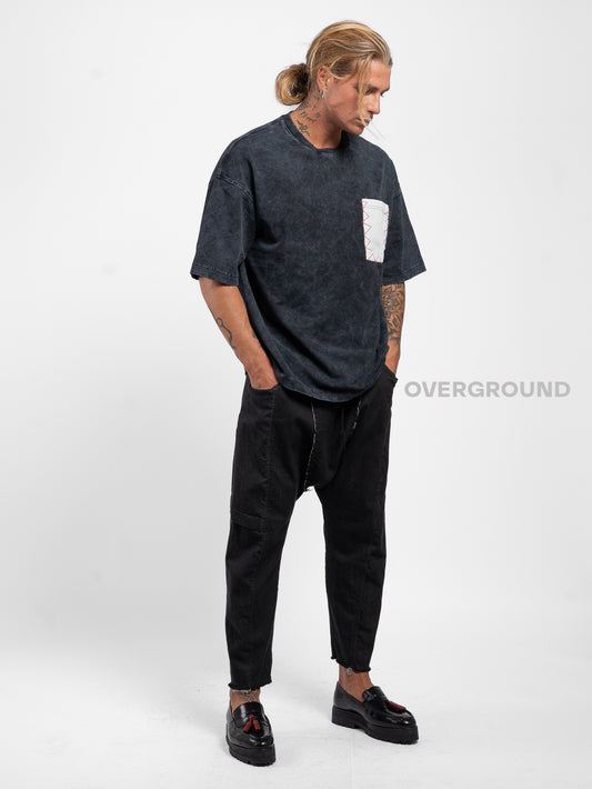 T- SHIRT OVER CON MANICHE LARGHE E TASCHINO