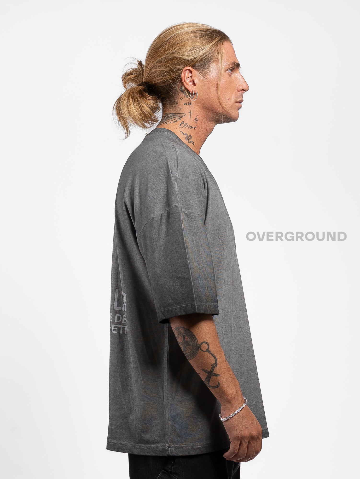 T- SHIRT OVER CON MANICHE LARGHE - OVERGROUND STORE