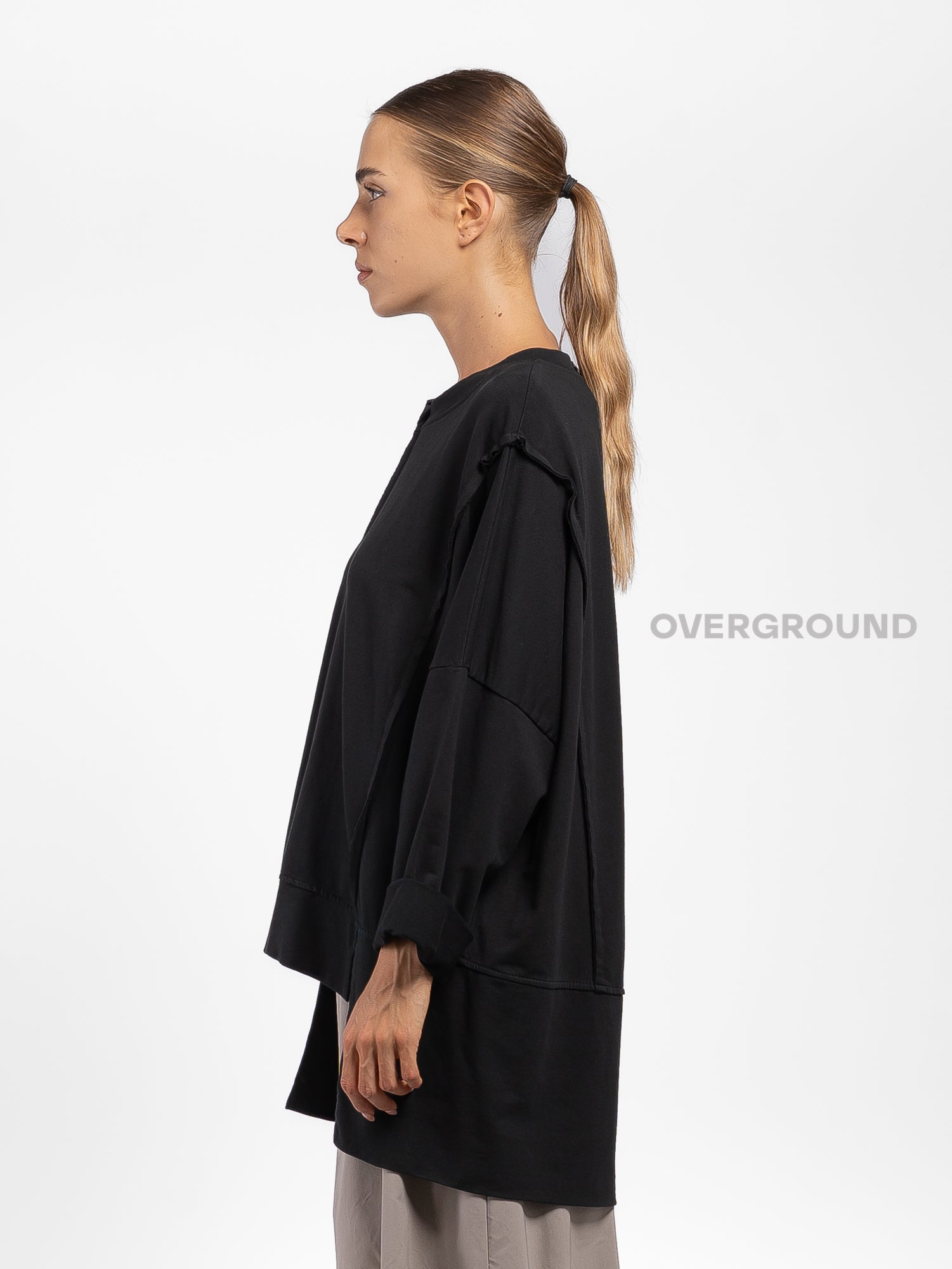 MAGLIA ASIMMETRICA LARGA - OVERGROUND STORE