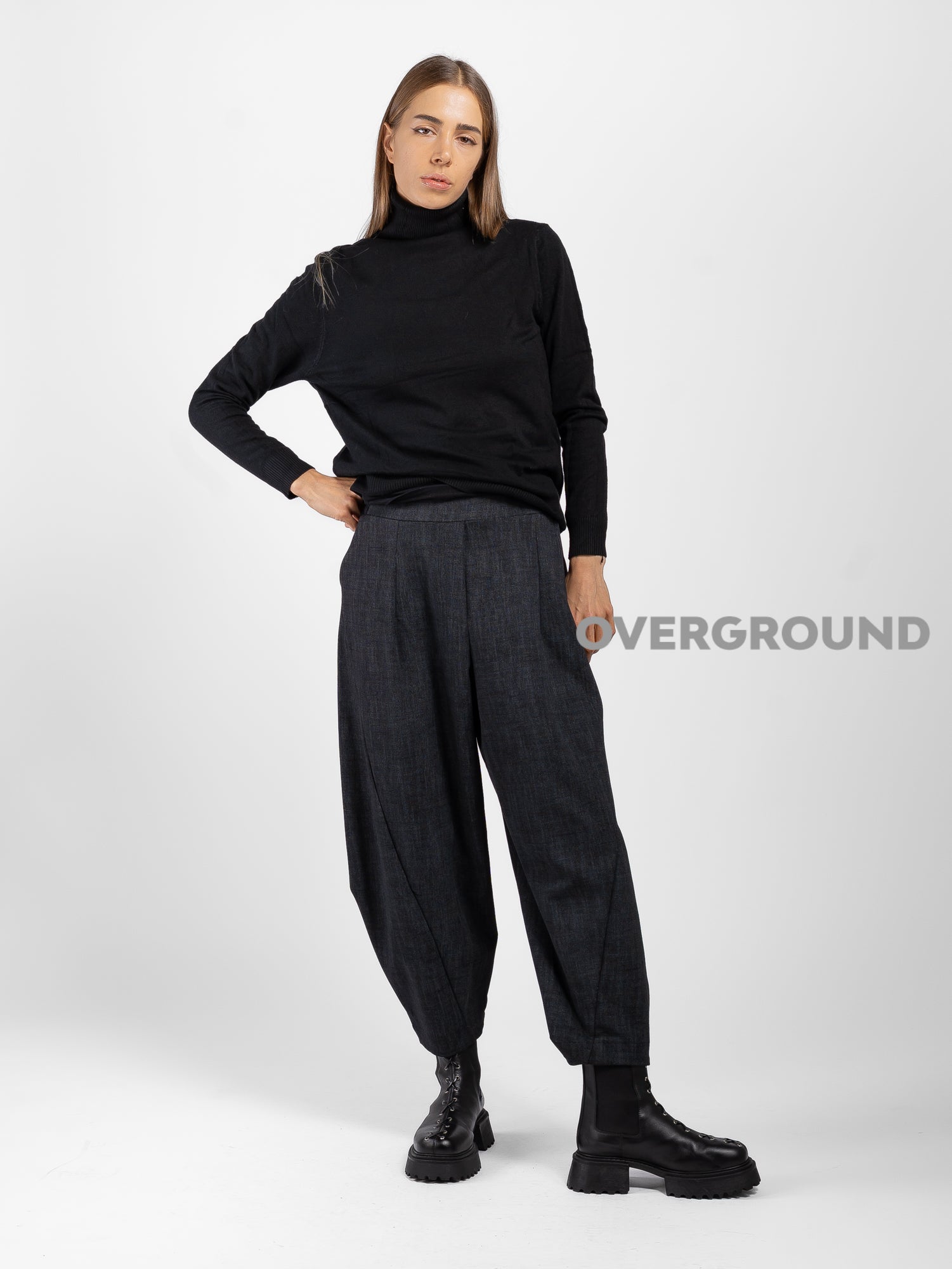 OVERSIZED TROUSERS WITH VISCOSE STITCHING
