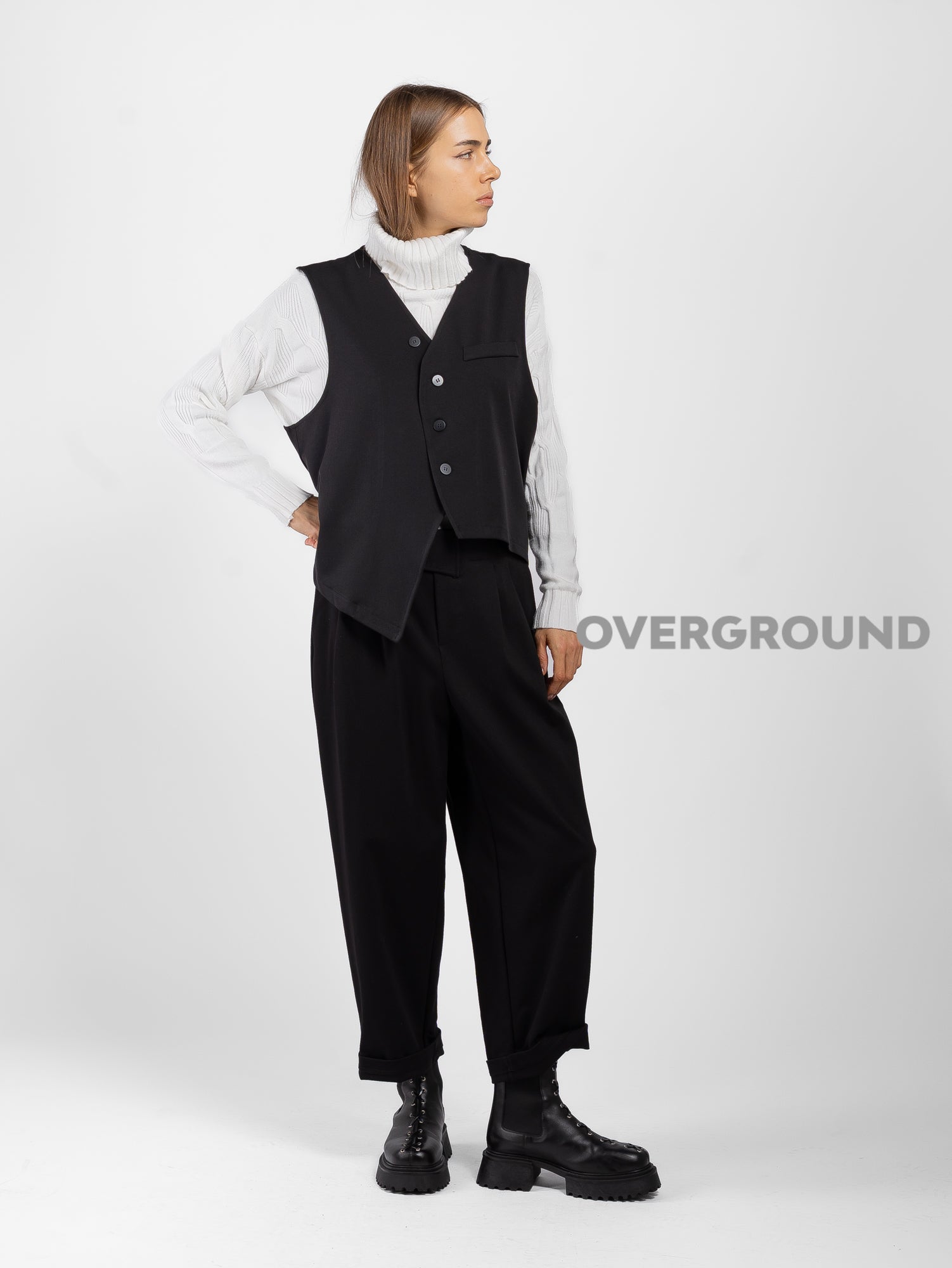 GILET CON ABBOTTONATURA ASIMMETRICA W