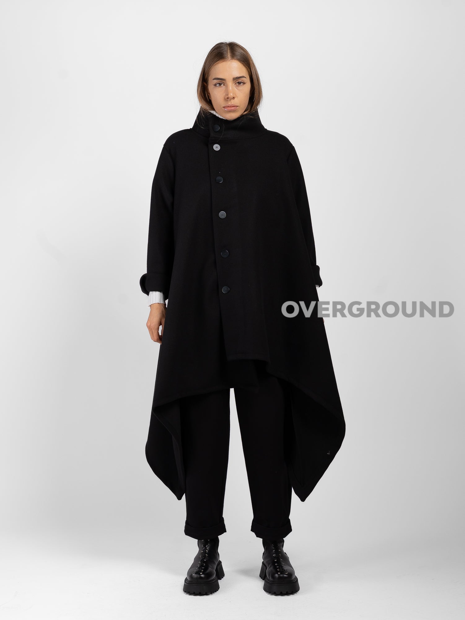 duster coat in cloth with asymmetrical buttoning