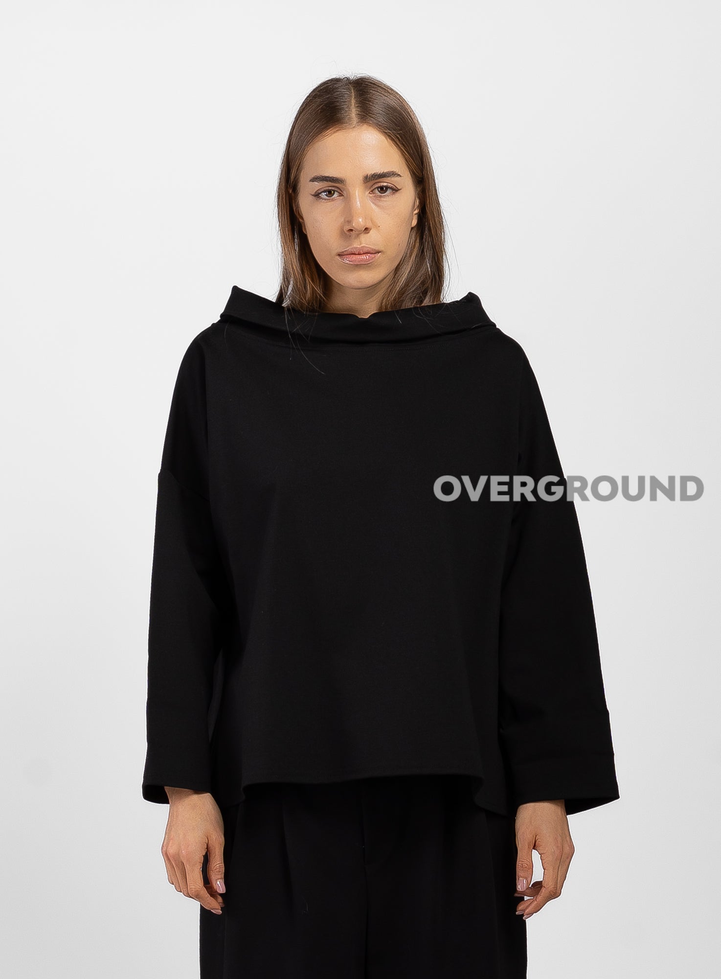 BLUSA CORTA CON COLLO A BARCA