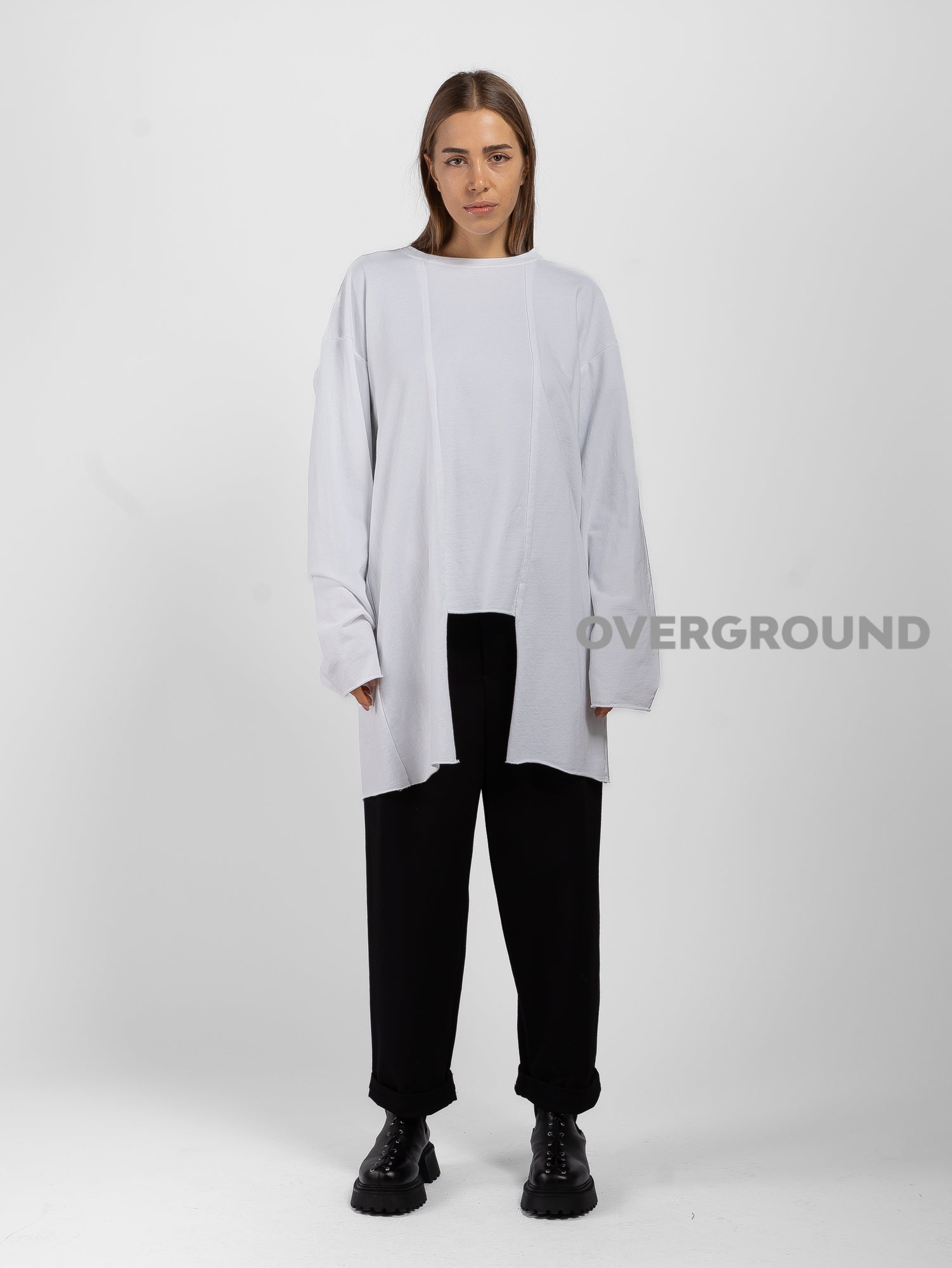 MAGLIA OVER ASIMMETRICA CON CUCITURE