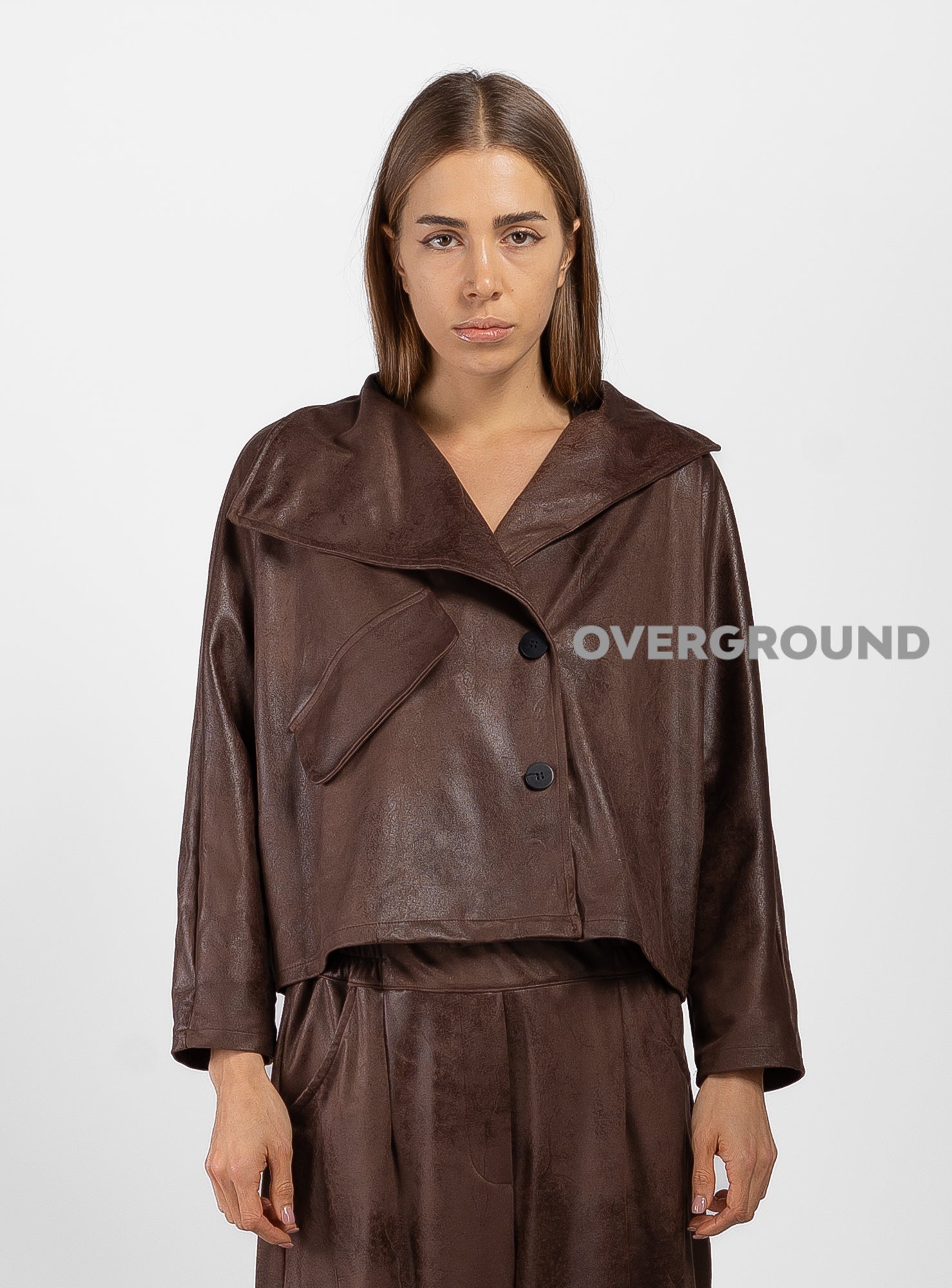 Short faux leather jacket