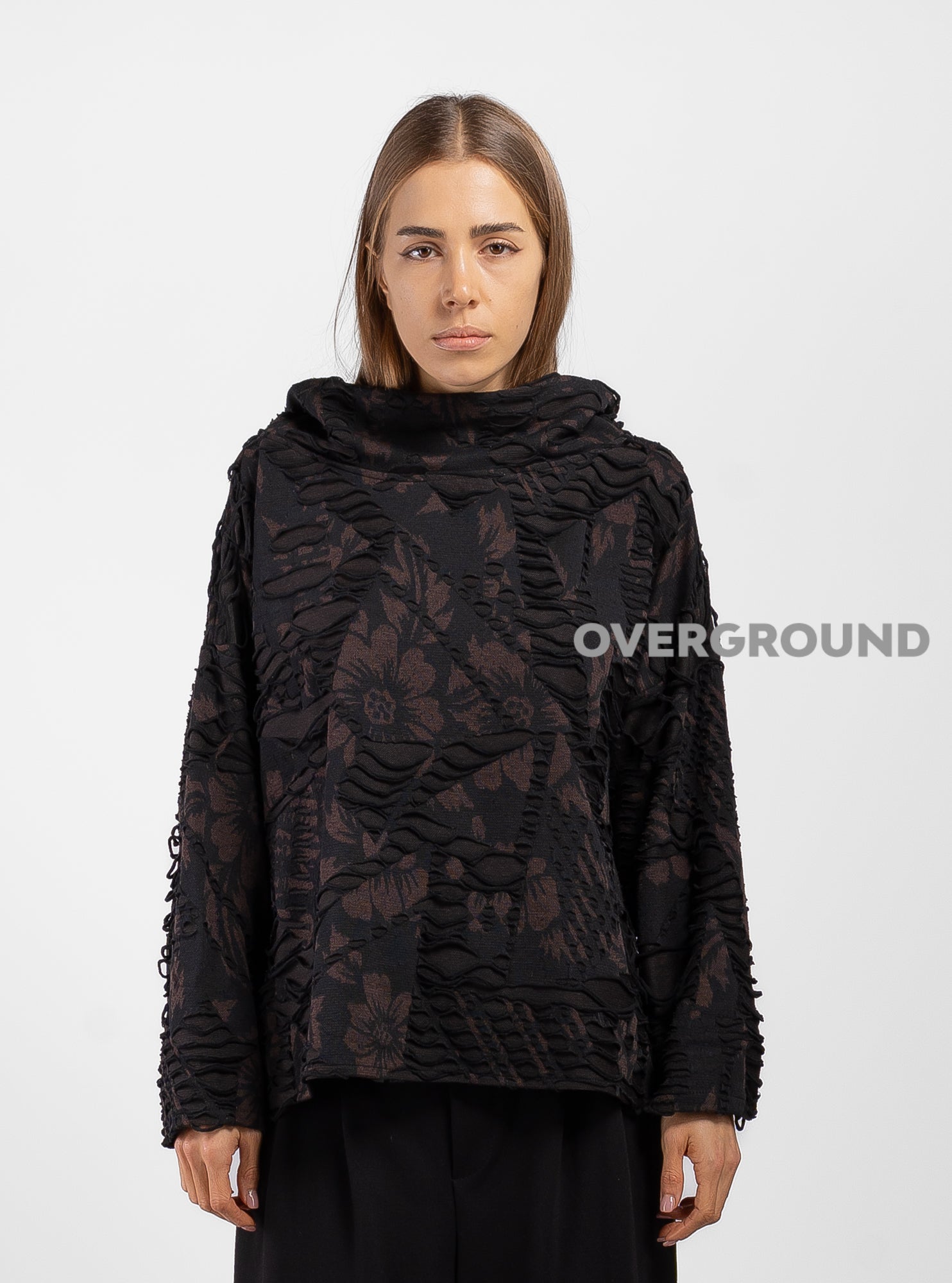 Blusa con collo a barca tessuto lavorato