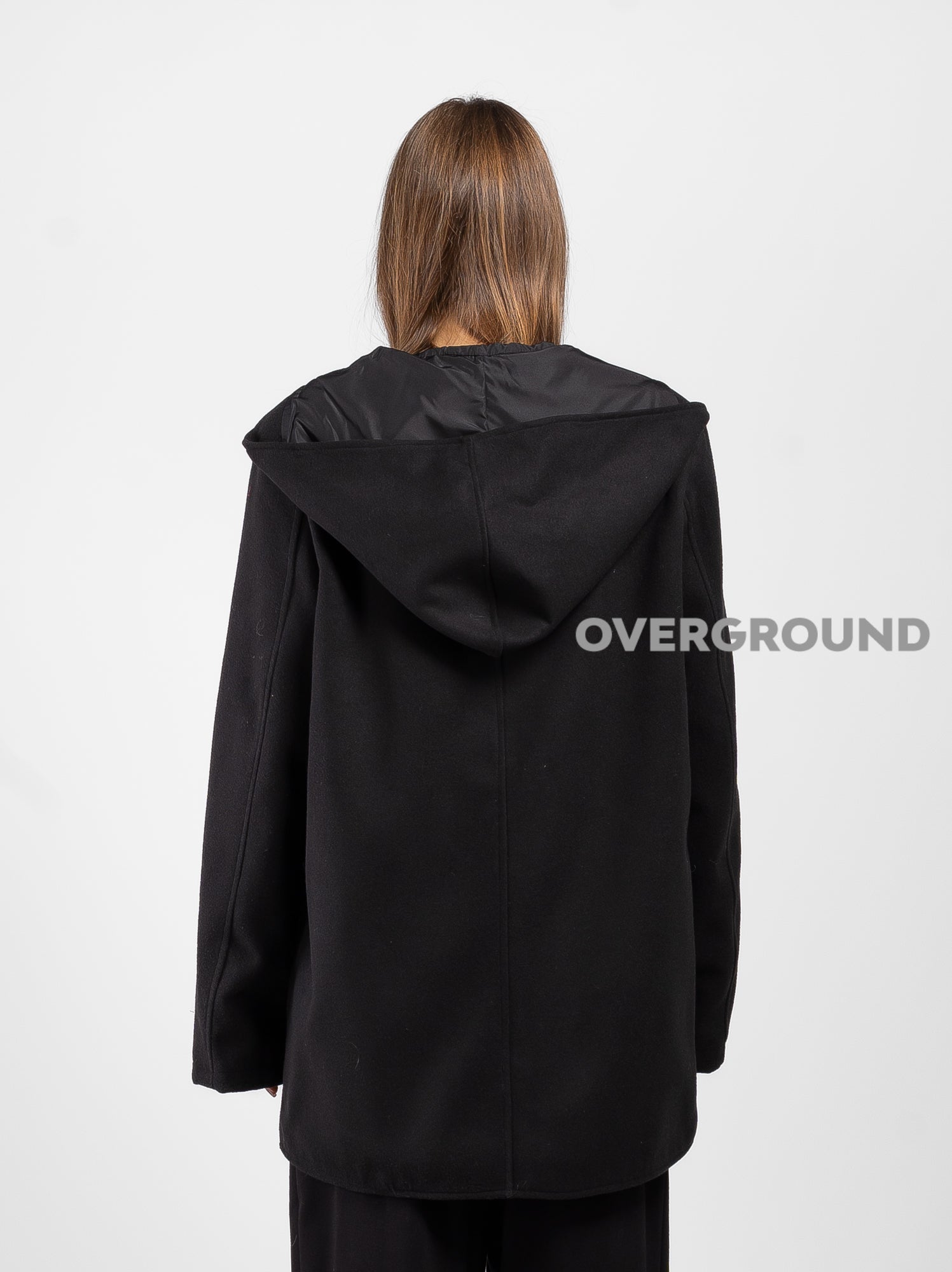 JACKET WITH TWO BUTTONS AND FRONT POCKETS