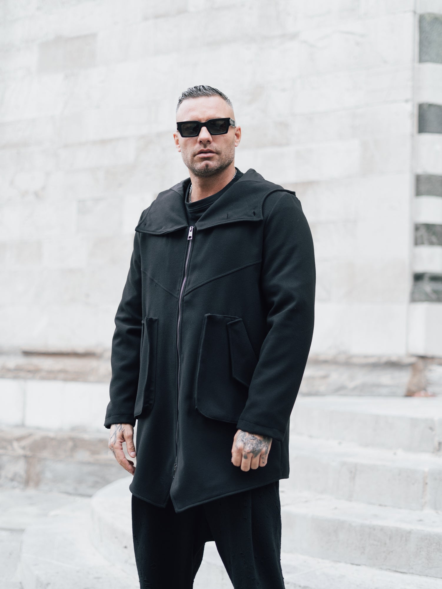 GIACCONE CON DUE BOTTONI E TASCHE DAVANTI Z