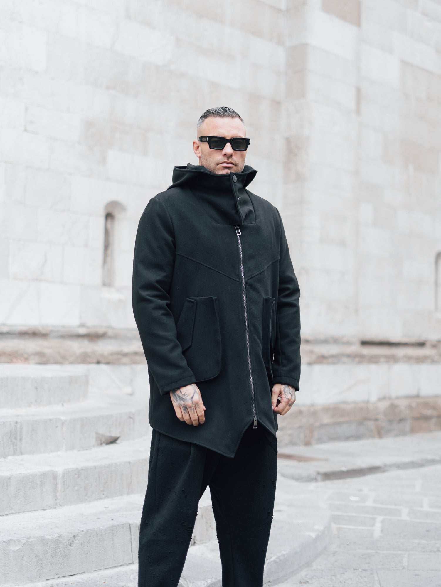 GIACCONE CON DUE BOTTONI E TASCHE DAVANTI Z