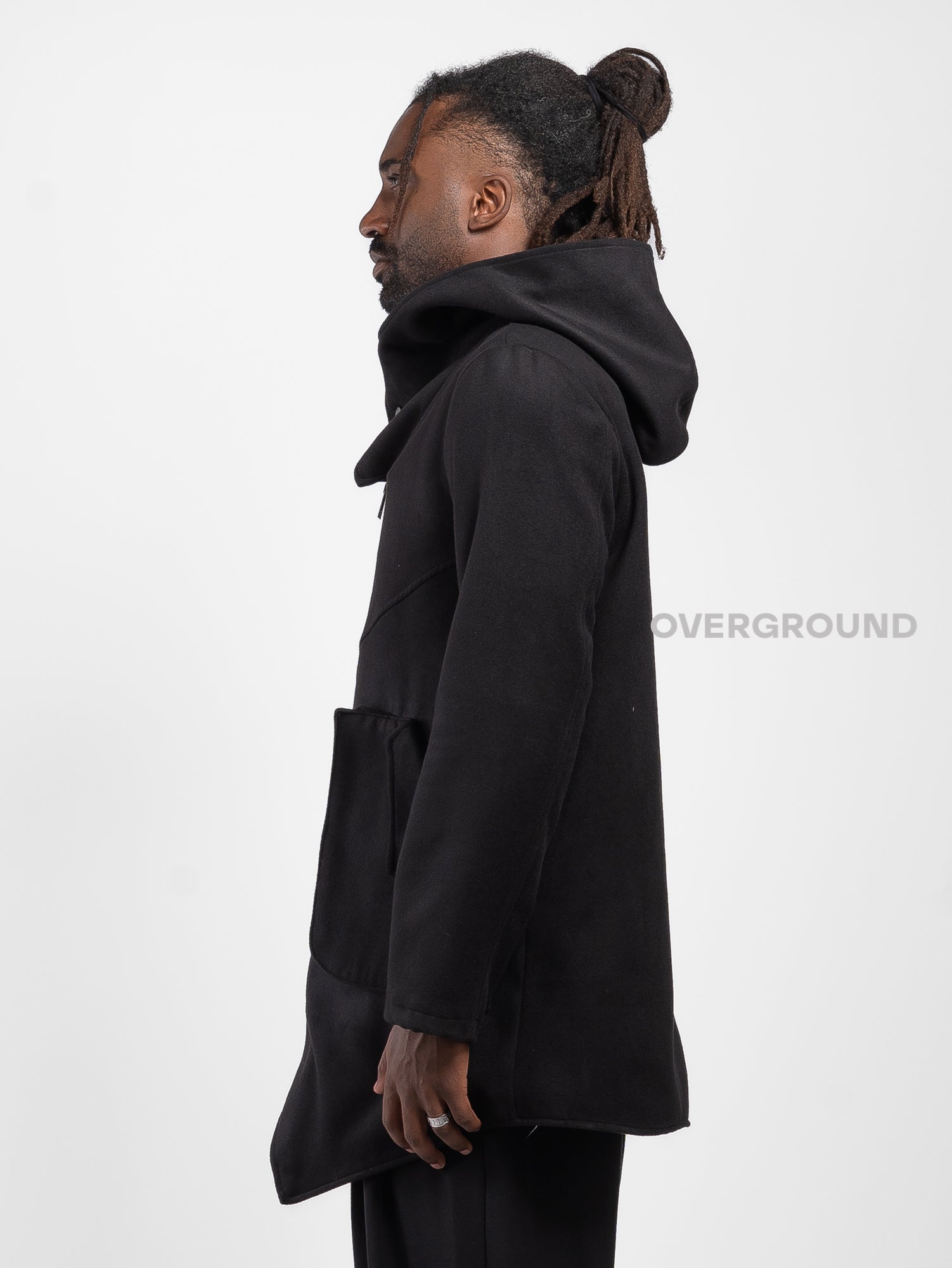 JACKET WITH TWO BUTTONS AND FRONT POCKETS