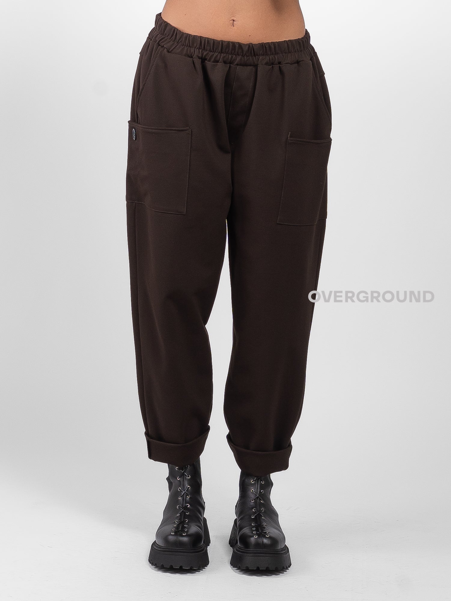 PANTALONE CON PATTINE FRONTALI E TASCHE LATERALI