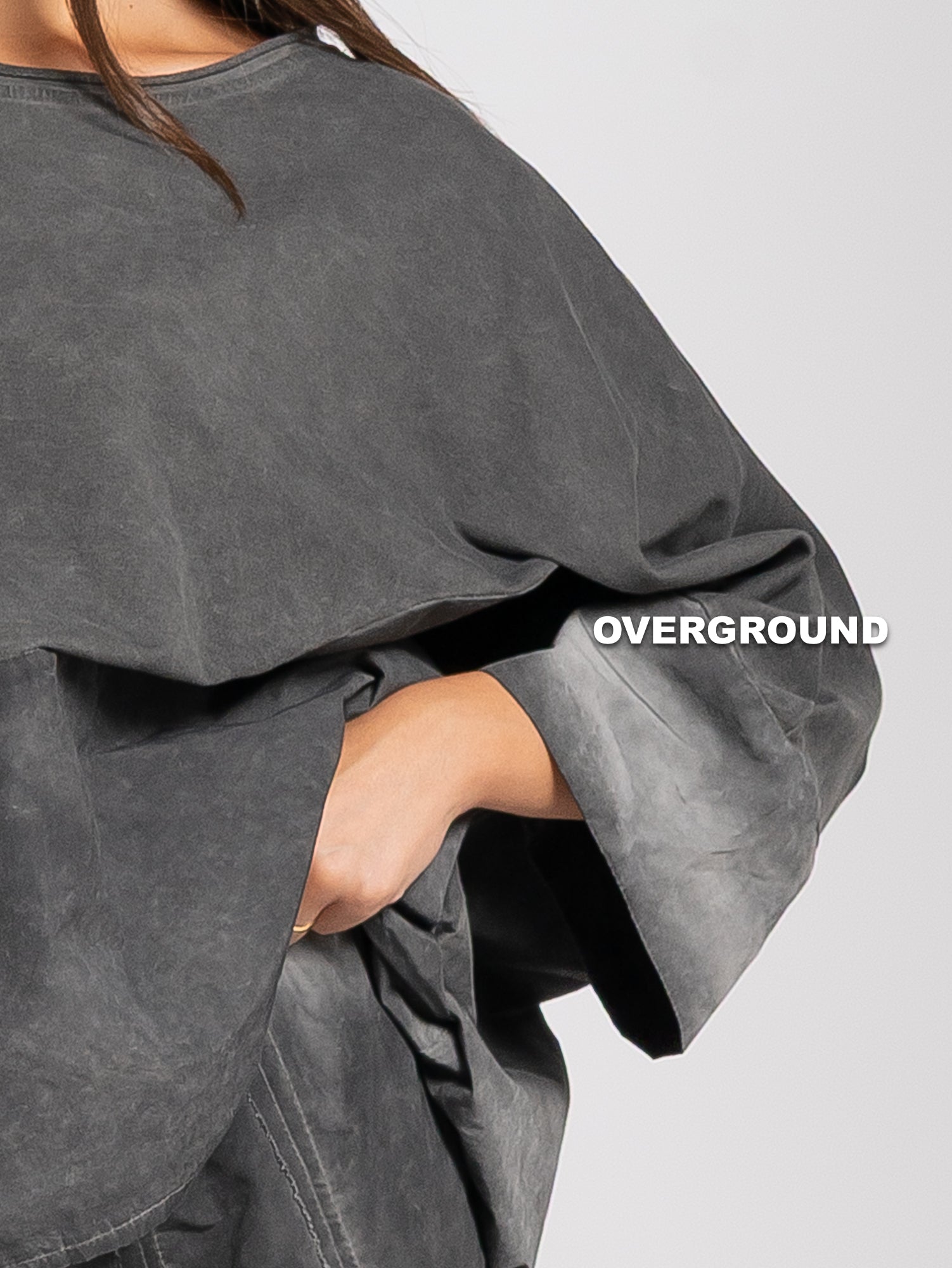 MAGLIA OVER DOPPIO TESSUTO CON TASCHE DAVANTI