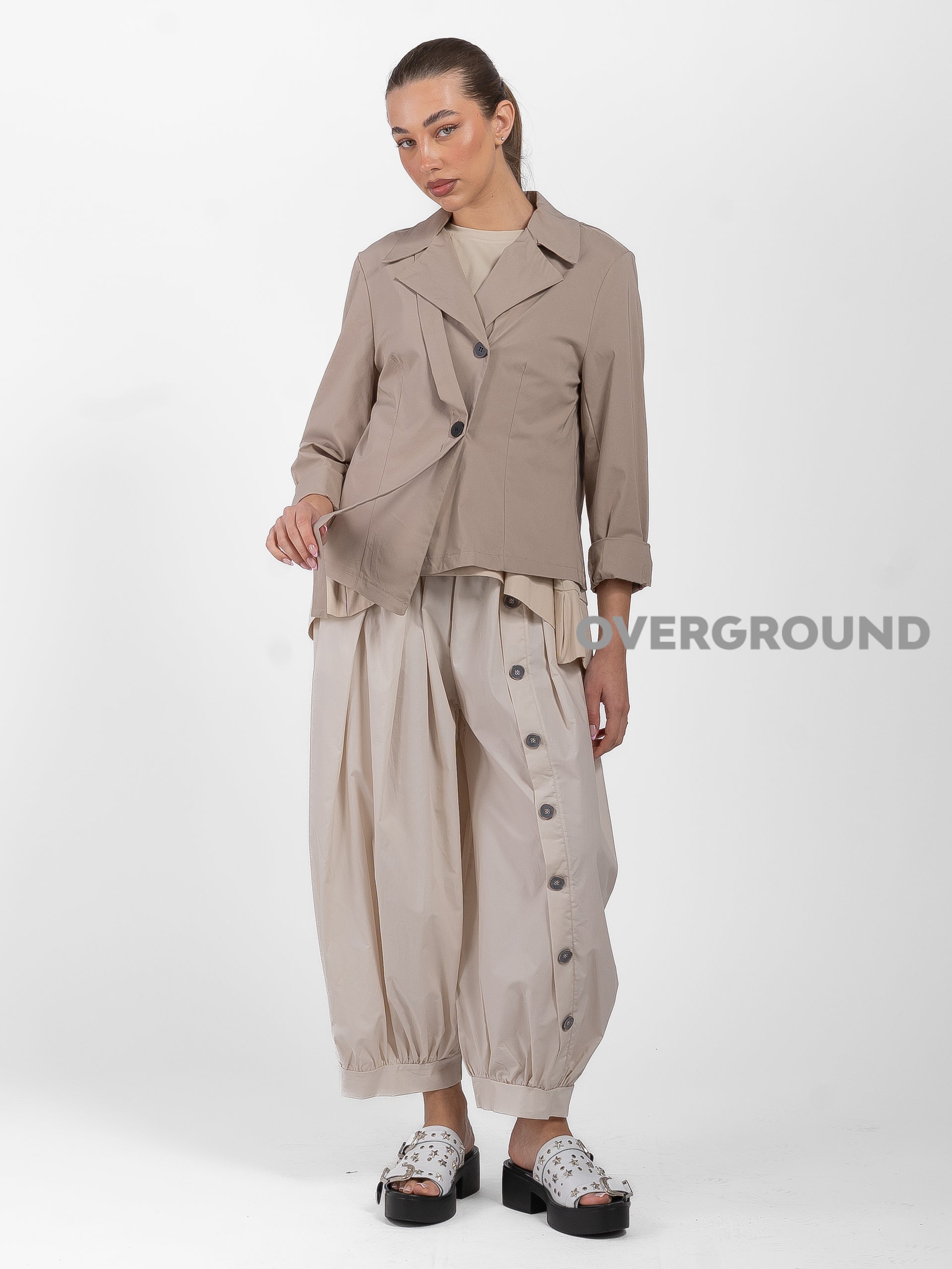 GIACCA CORTA ABBOTTONATURA CON LACCIO DAVANTI - OVERGROUND STORE