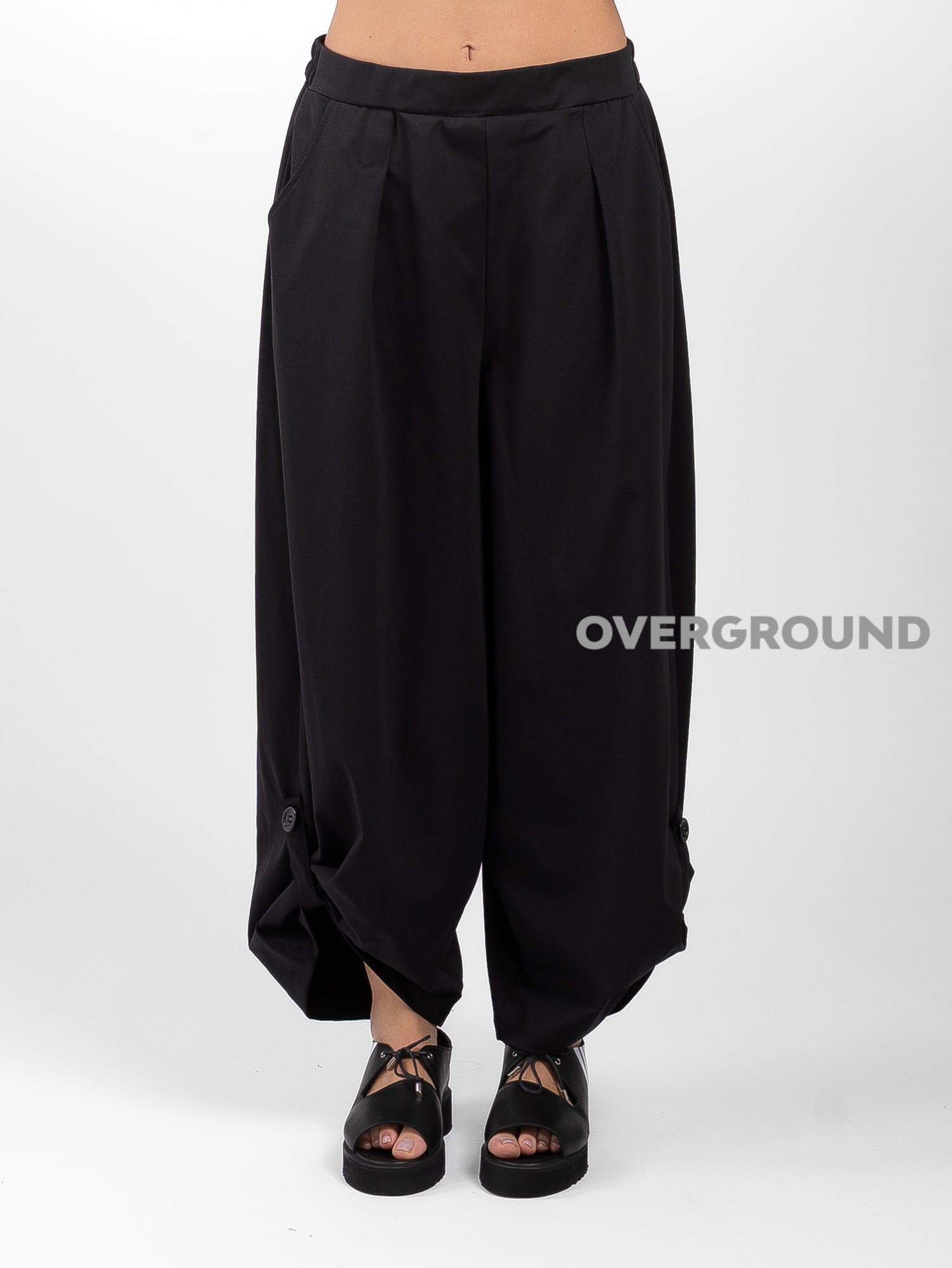 PANTALONE OVER CON RIPRESA IN FONDO E BOTTONE - OVERGROUND STORE