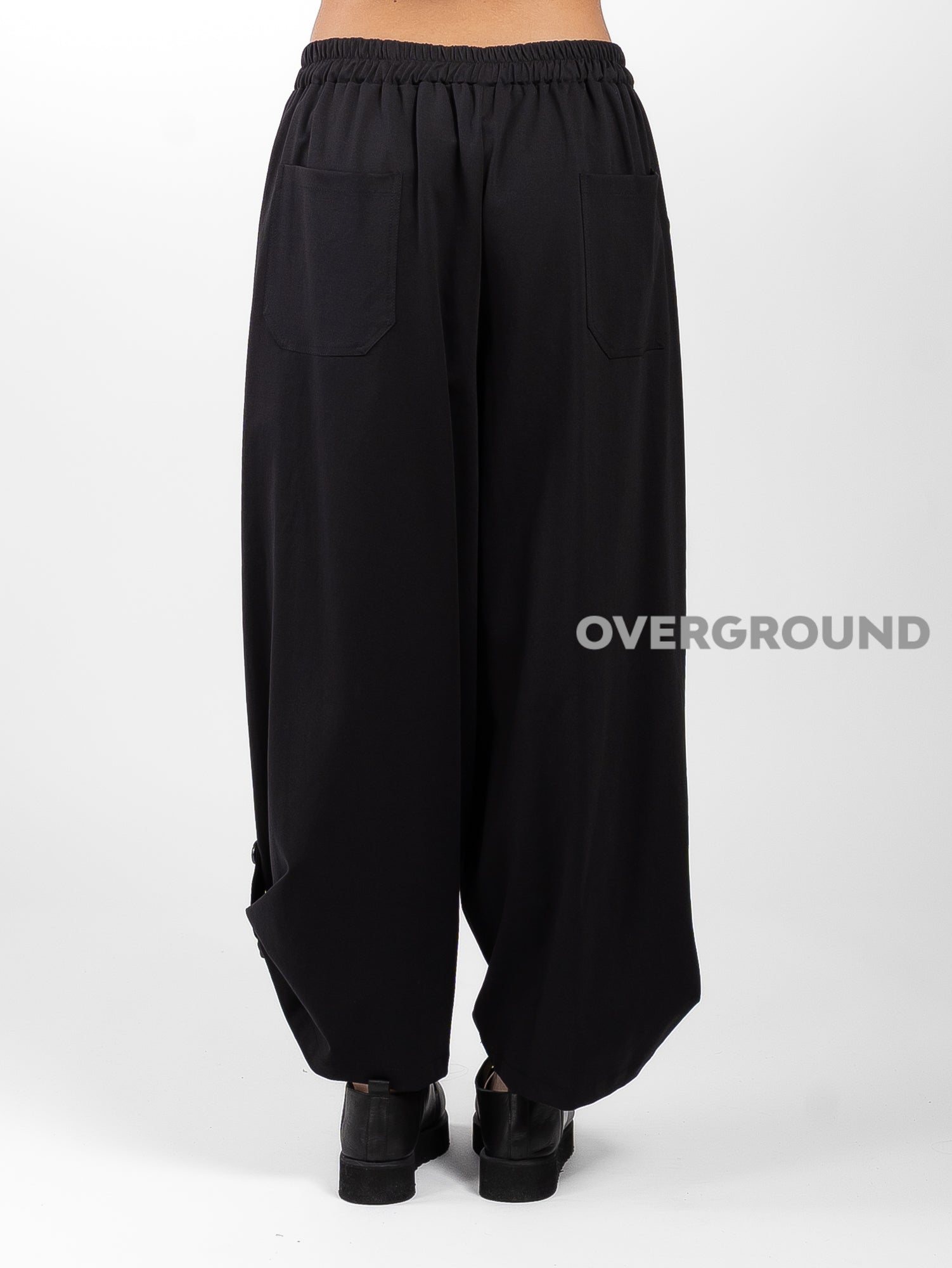 PANTALONE OVER CON RIPRESA IN FONDO E BOTTONE - OVERGROUND STORE