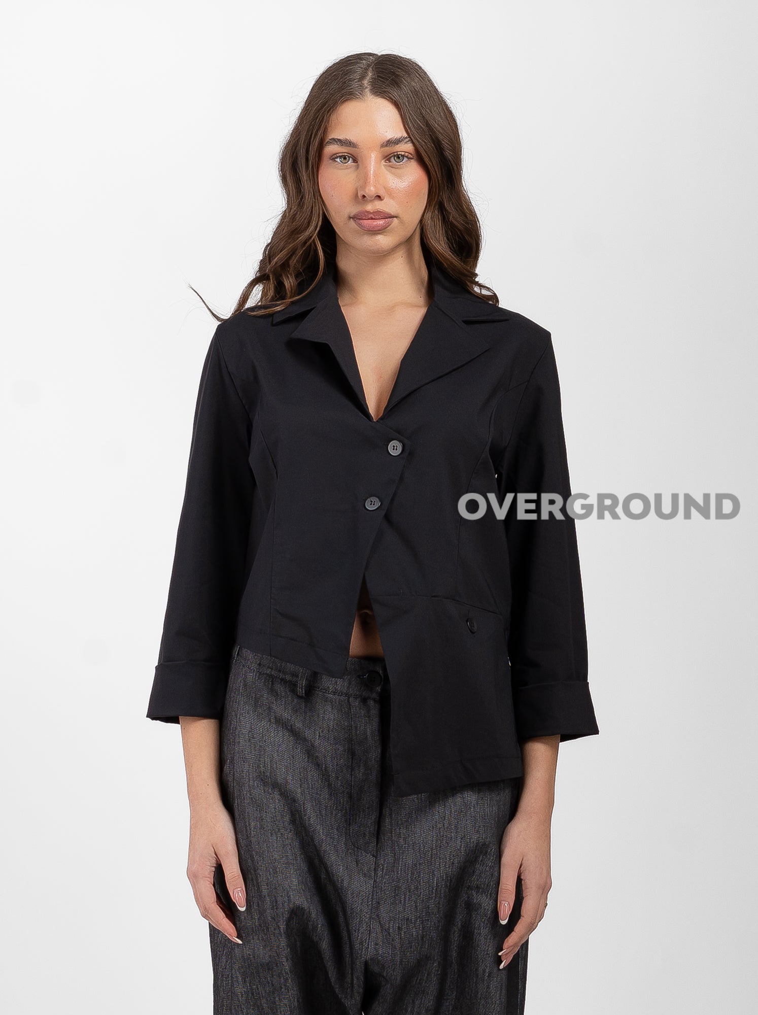 GIACCA CORTA CON ABBOTTONATURA ASIMMETRICA - OVERGROUND STORE