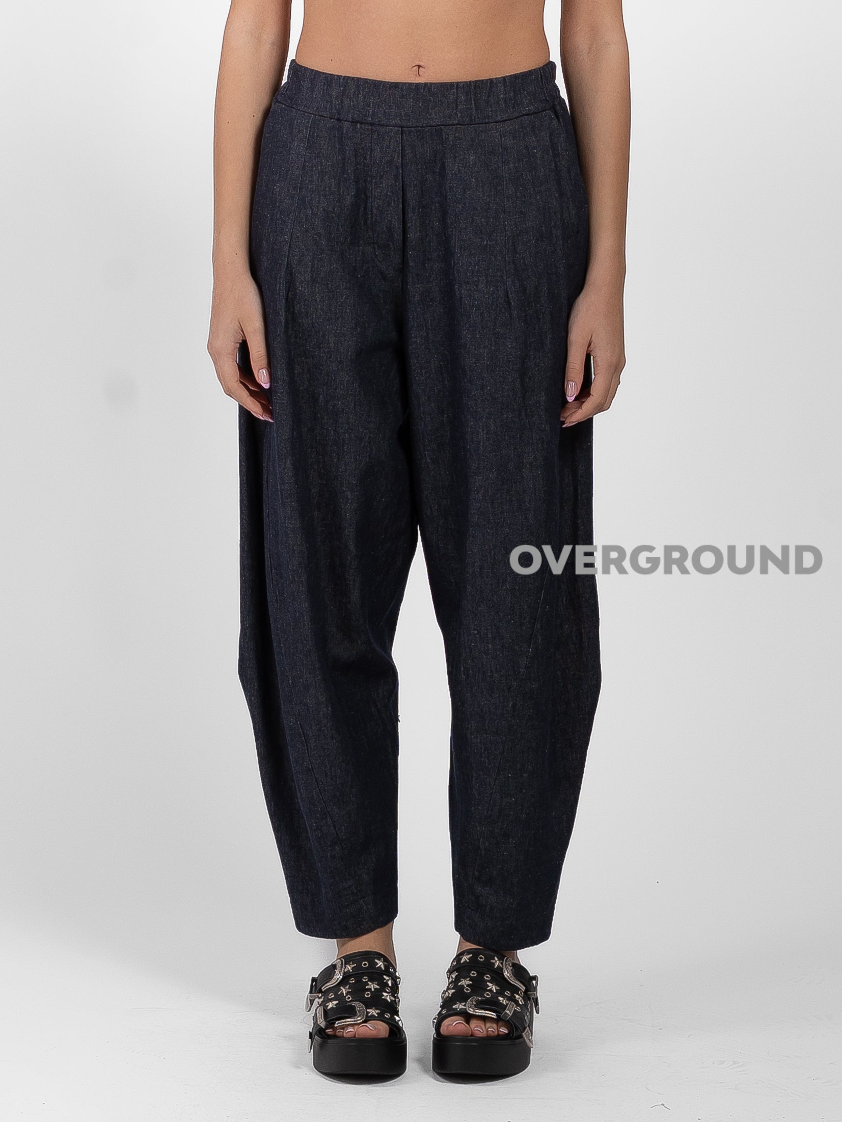 PANTALONE OVER CON CUCITURE SUL GAMBULE EFFETTO JEANS - OVERGROUND STORE