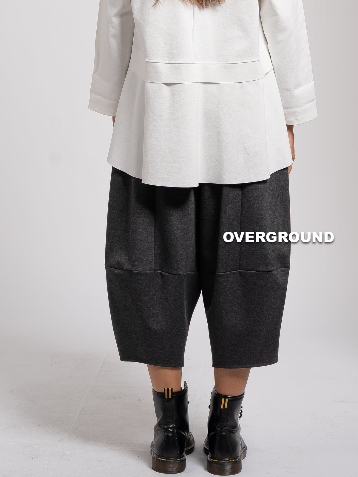 PANTALONE CON TASCHE FRONTALI