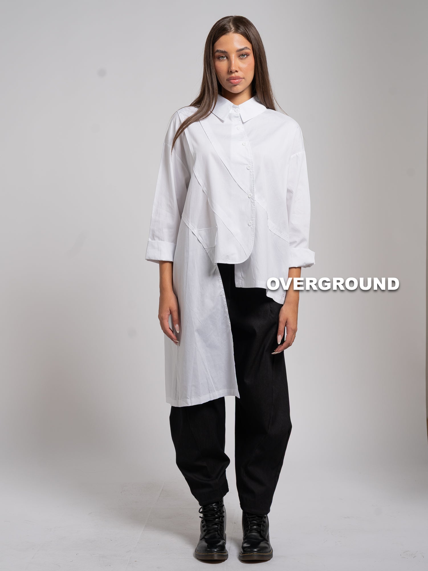 CAMICIA OVER ASIMMETRICA CON CUCITURE DAVANTI